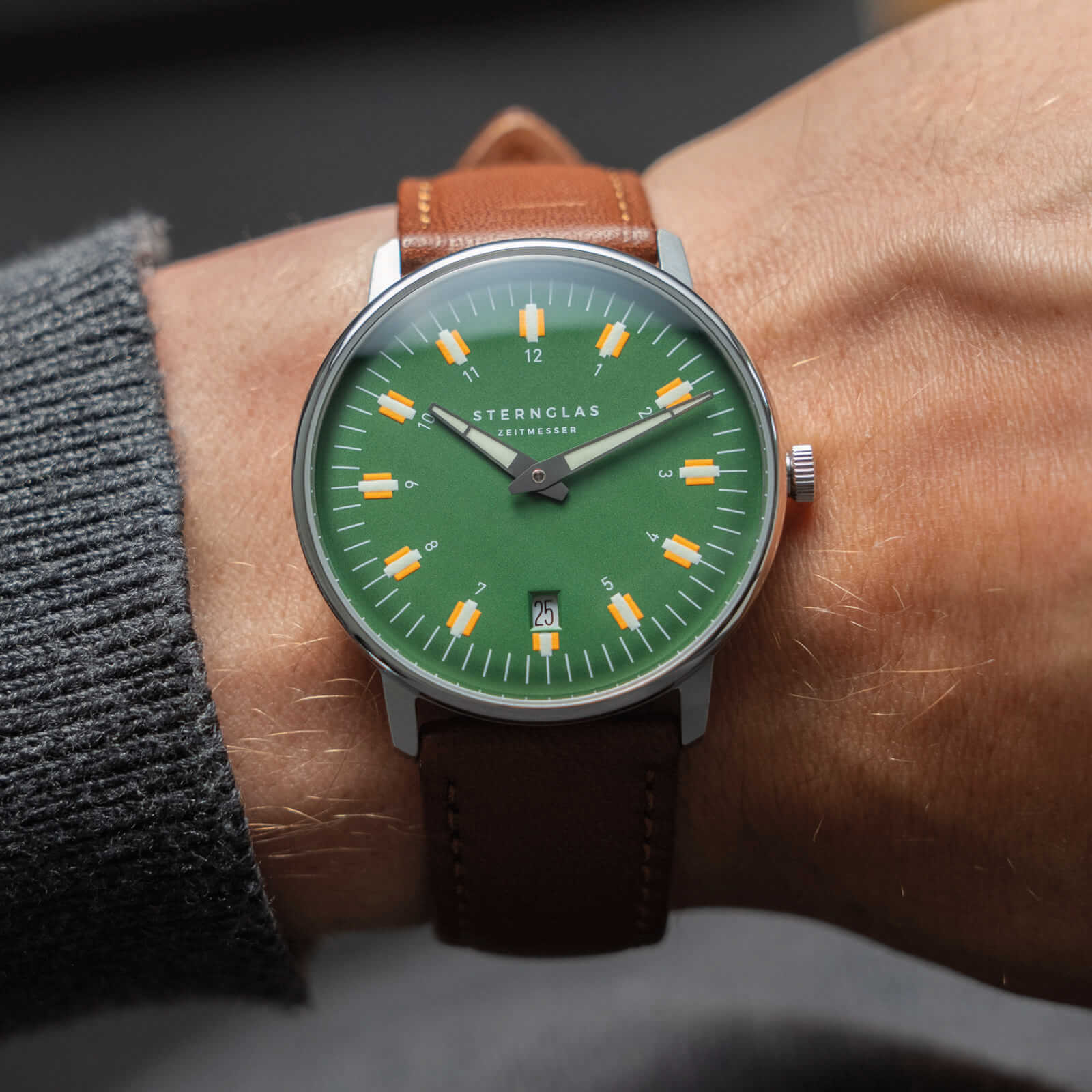sternglas-egor-herrenuhr-dunkelgr-n-38-mm-leder image 2
