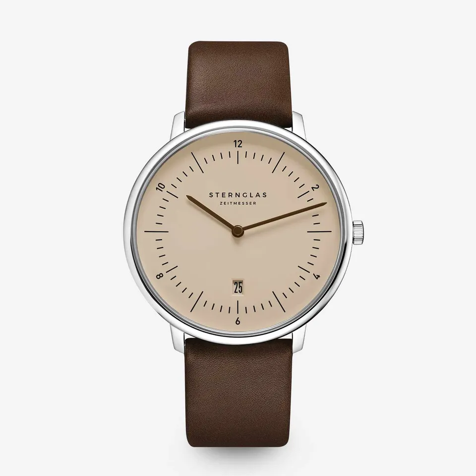 sternglas-naos-xl-herrenuhr-sandbraun-42-mm-leder-silber image 1