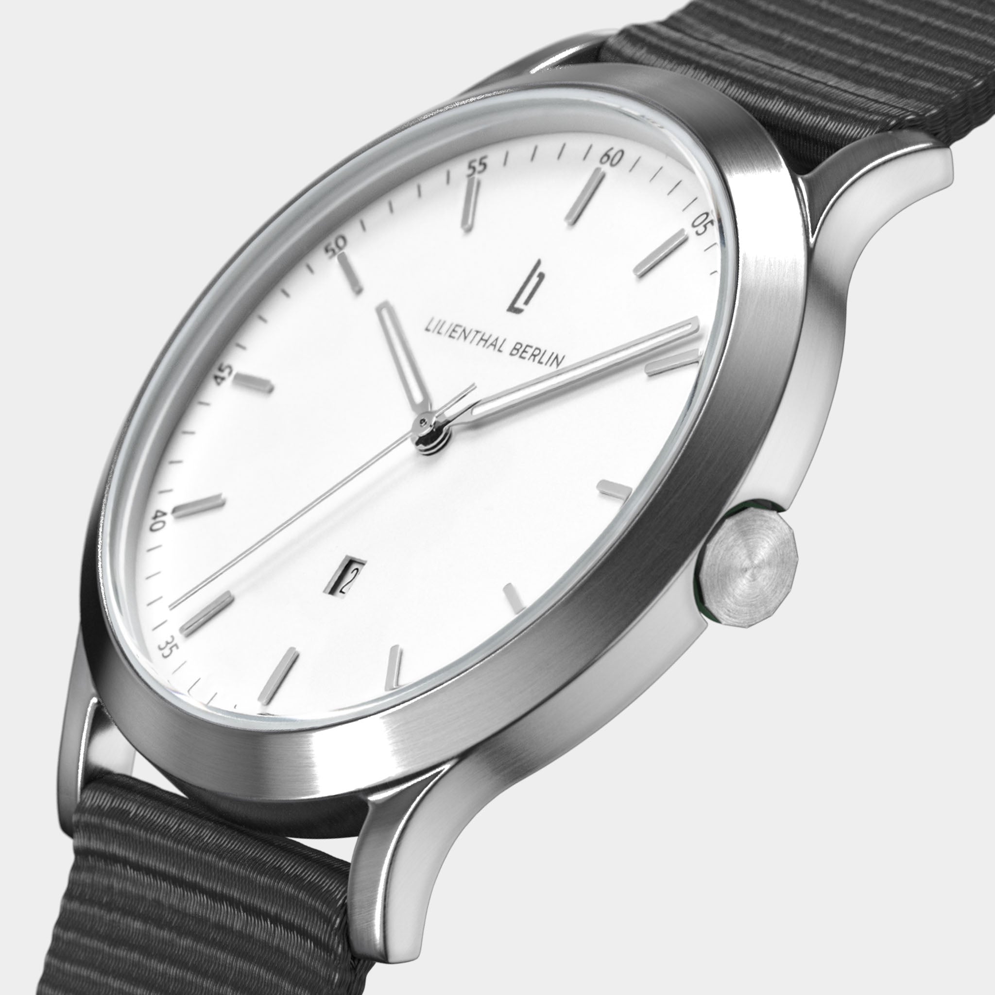 lilienthal-berlin-huxley-armbanduhr-silver-white-sportive-40-mm image 2