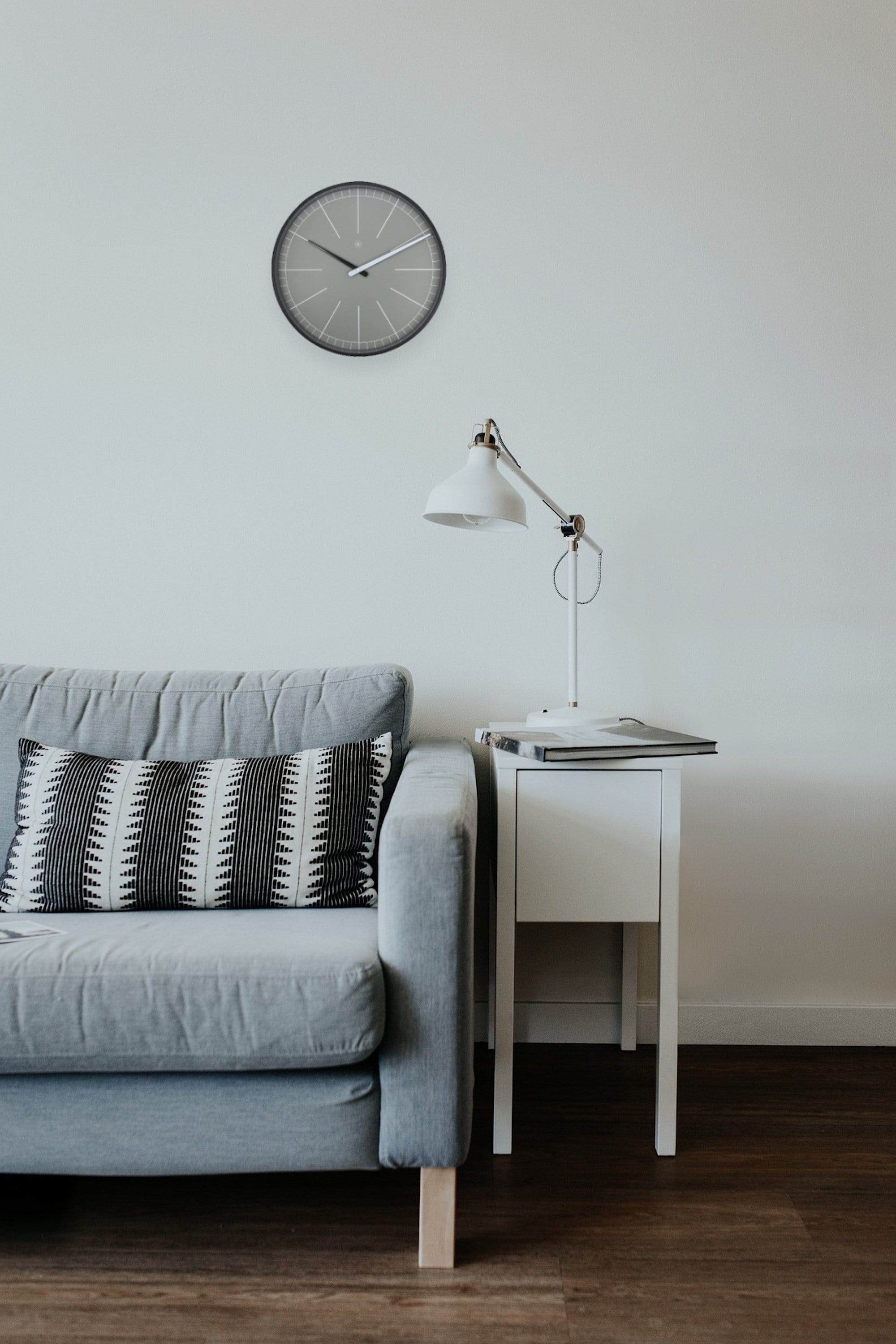 nxt-gray-wanduhr-40-cm-kunststoff-minimalistisch image 3