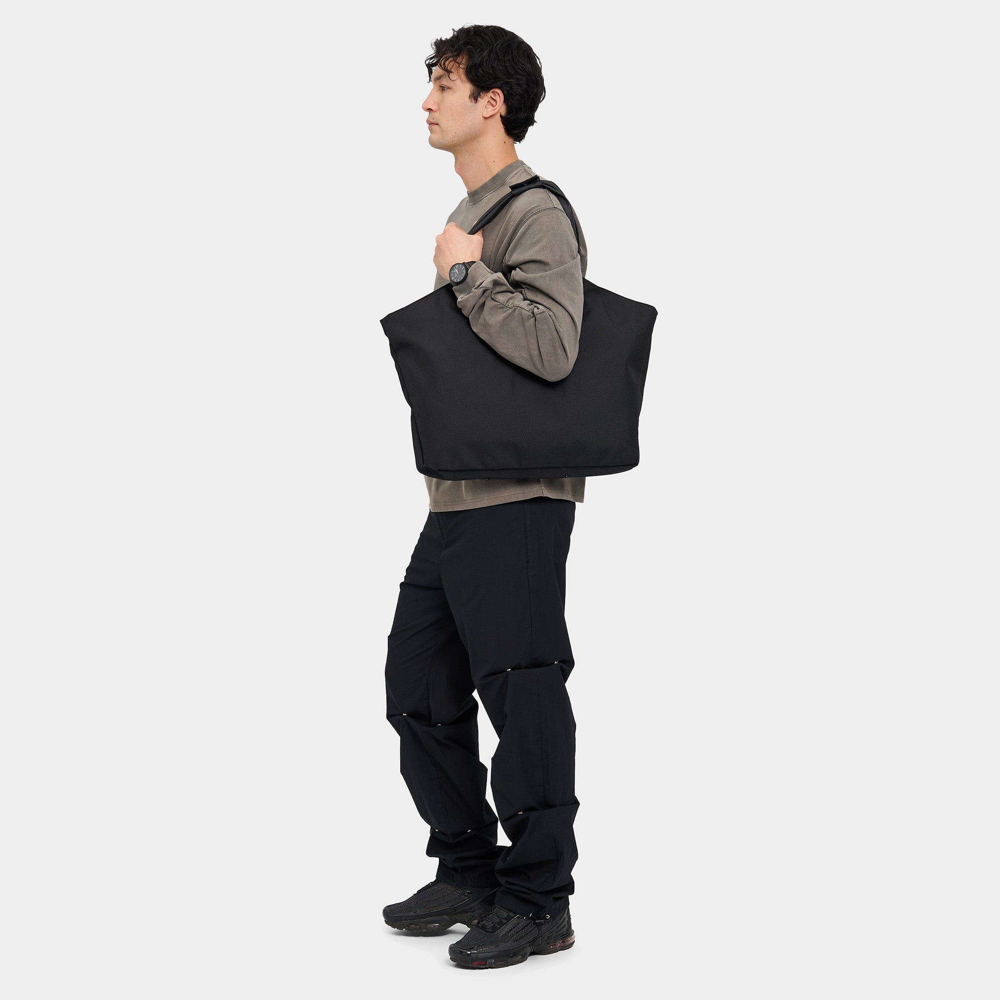 lilienthal-berlin-urbaneer-tote-bag-core-black image 5