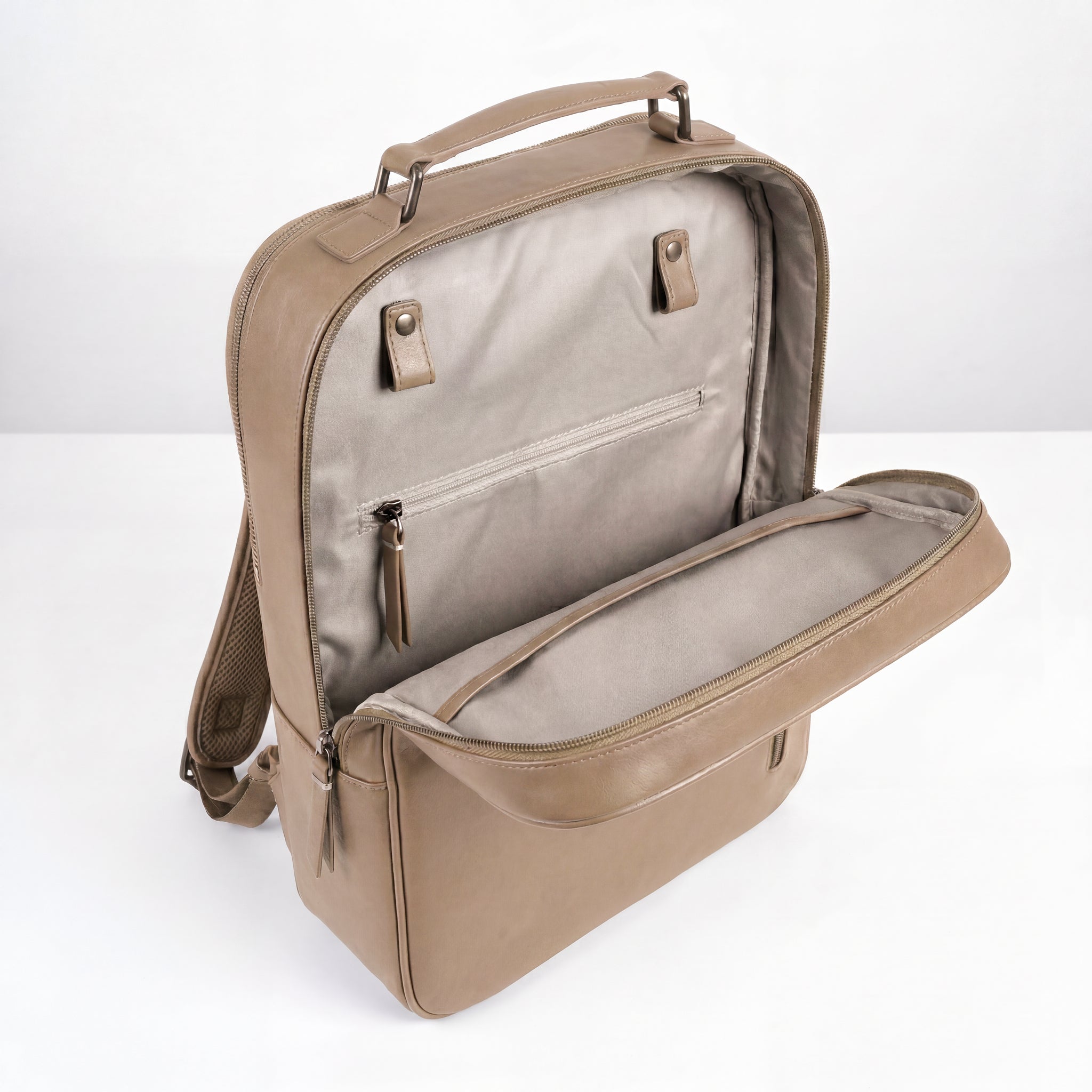 lilienthal-berlin-virtuoso-minimalist-rucksack-12l-sand-kaktusleder image 2
