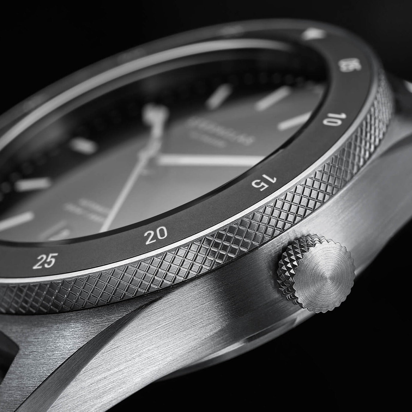sternglas-marus-schwarz-automatikuhr-42-mm-taucheruhr-kautschuk-20-atm image 3