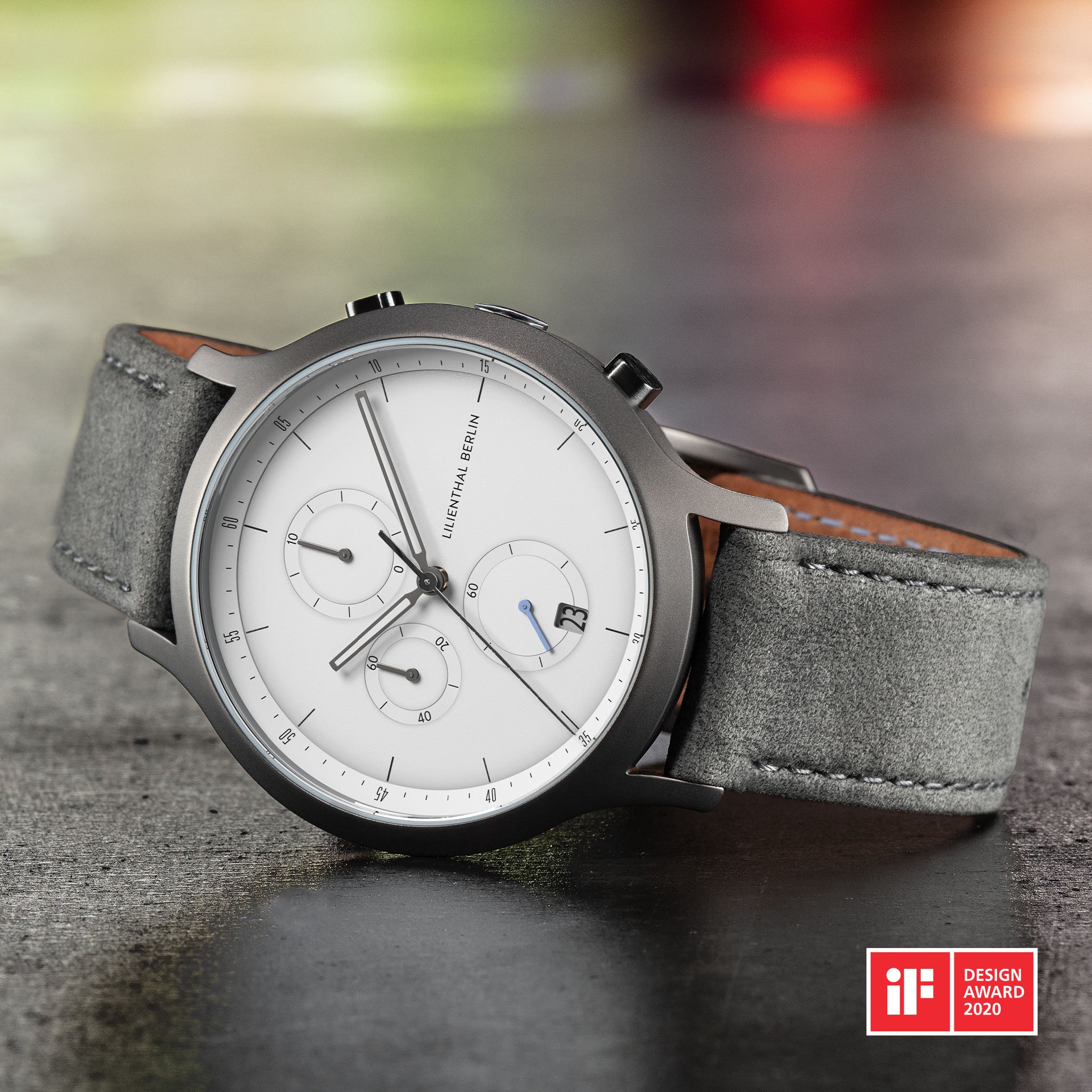 lilienthal-berlin-chronograph-dark-silver-white-mit-lederarmband image 3