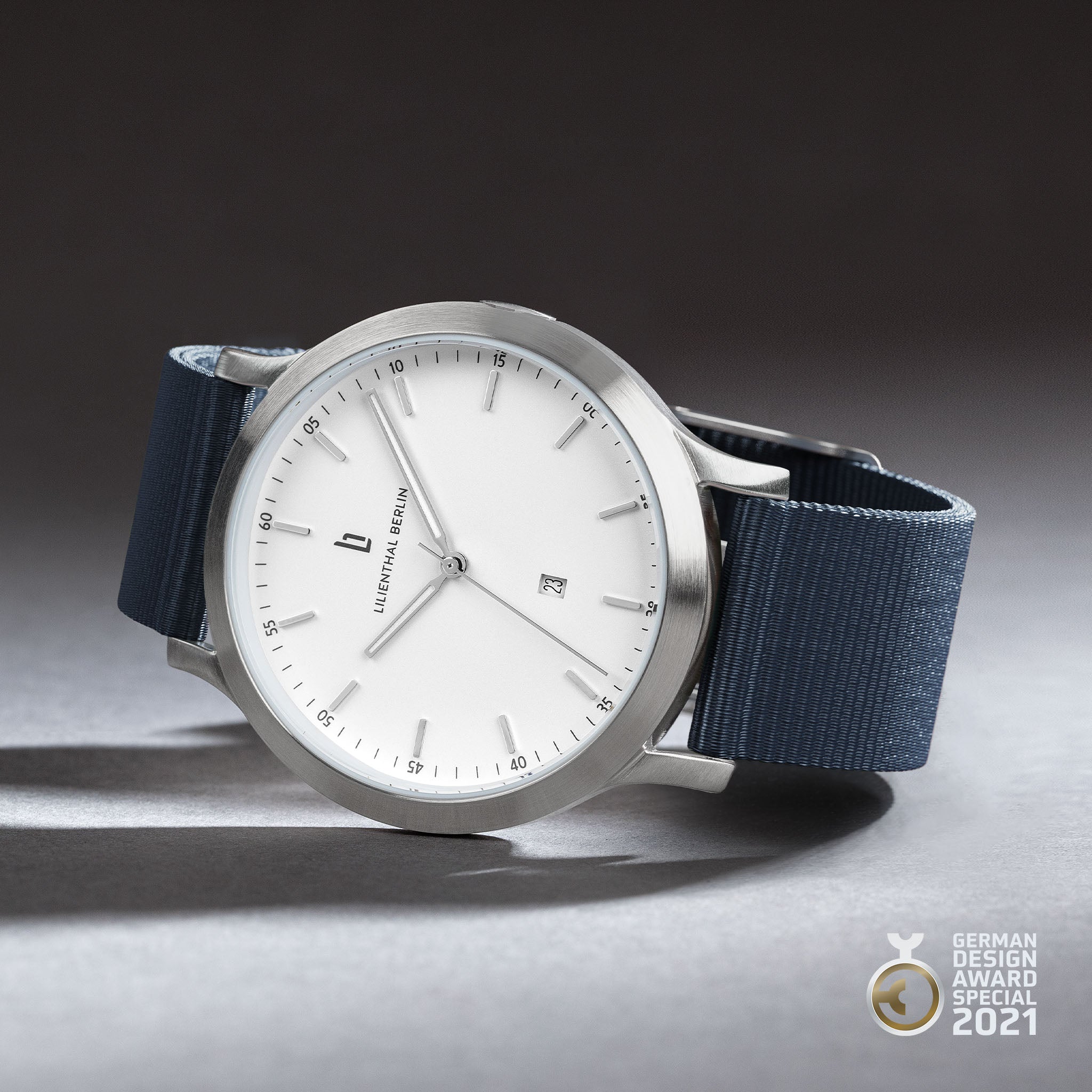 lilienthal-berlin-huxley-uhr-silver-white-sportive-40-mm image 3