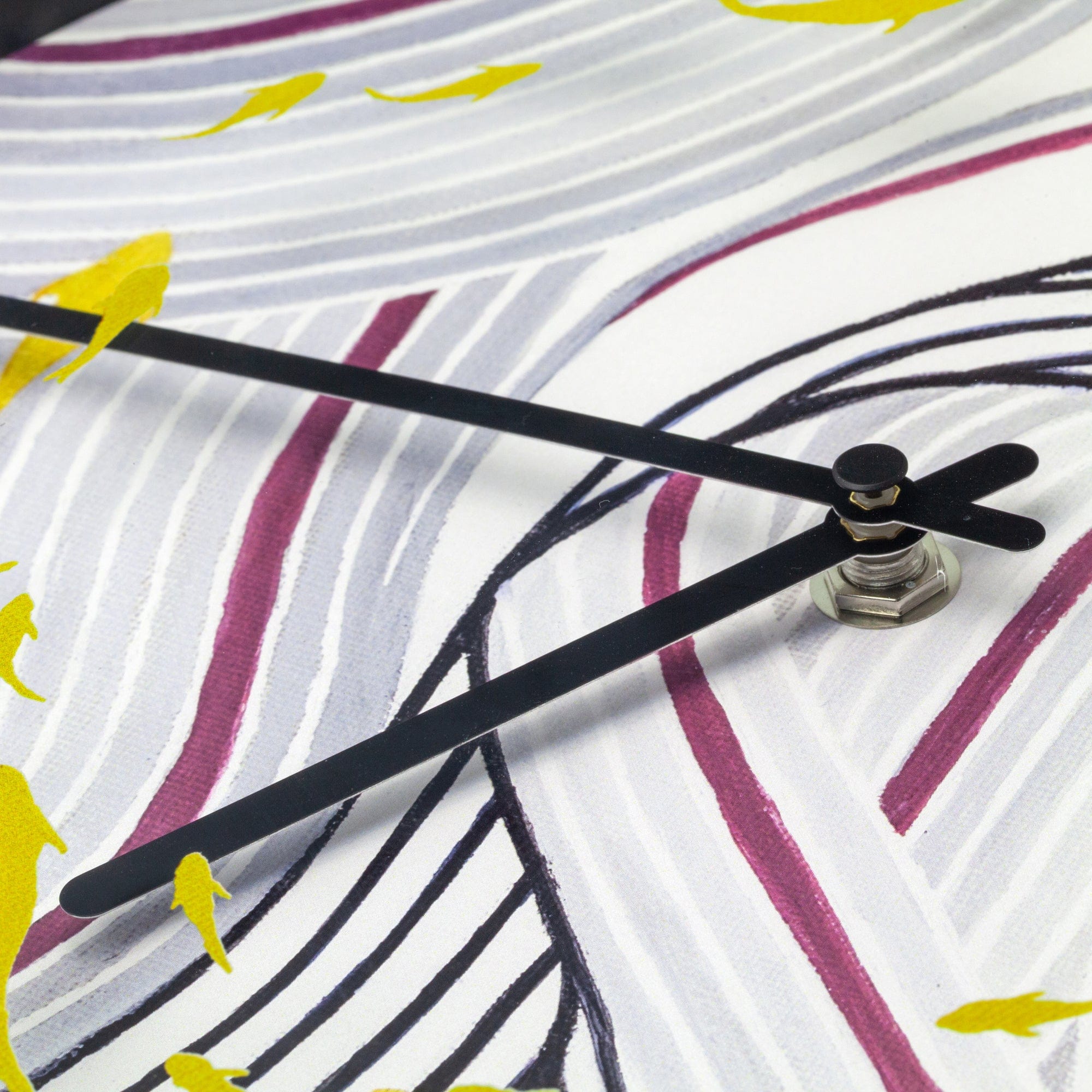 nextime-koi-wanduhr-30-cm-silent-grau-kunststoff image 3
