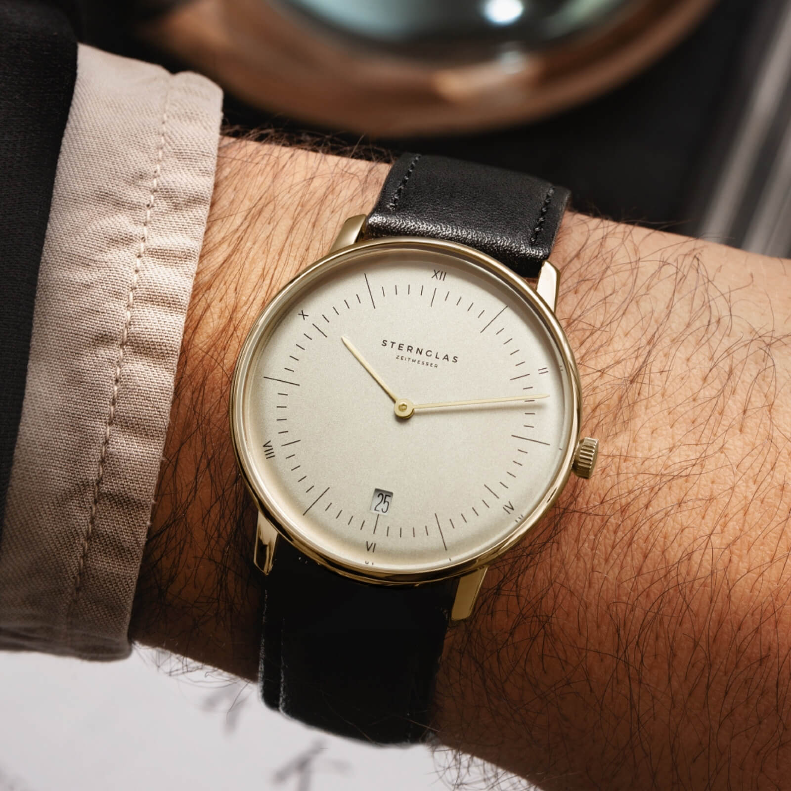 sternglas-naos-edition-vintage-quarz-uhr-38-mm-champagner-modena image 2