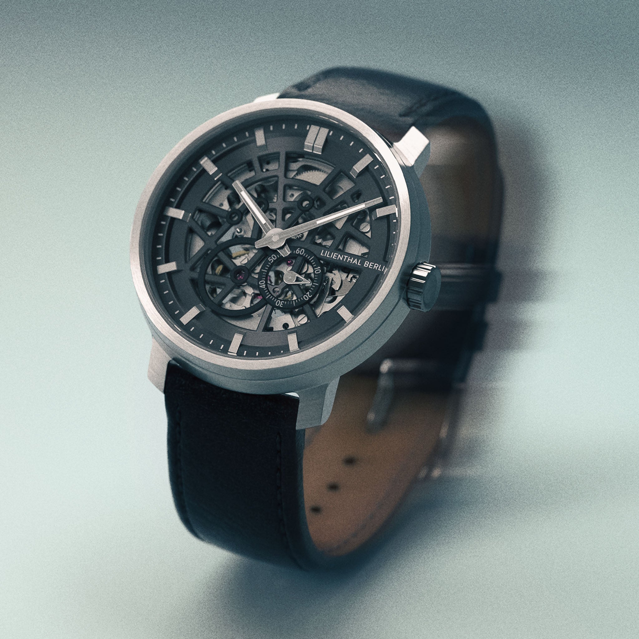 lilienthal-berlin-neolux-skeleton-automatikuhr-silver-grey-42-mm image 3