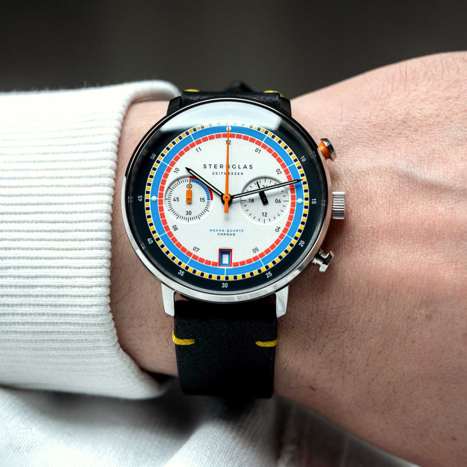 sternglas-hamburg-chrono-regatta-chronograph-42-mm-leder image 2