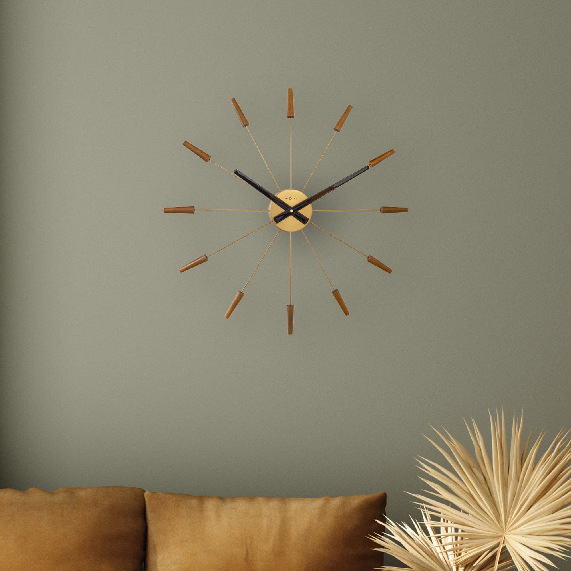 nextime-plug-inn-wanduhr-58-cm-edelstahl-holz-lautlos-designer image 7