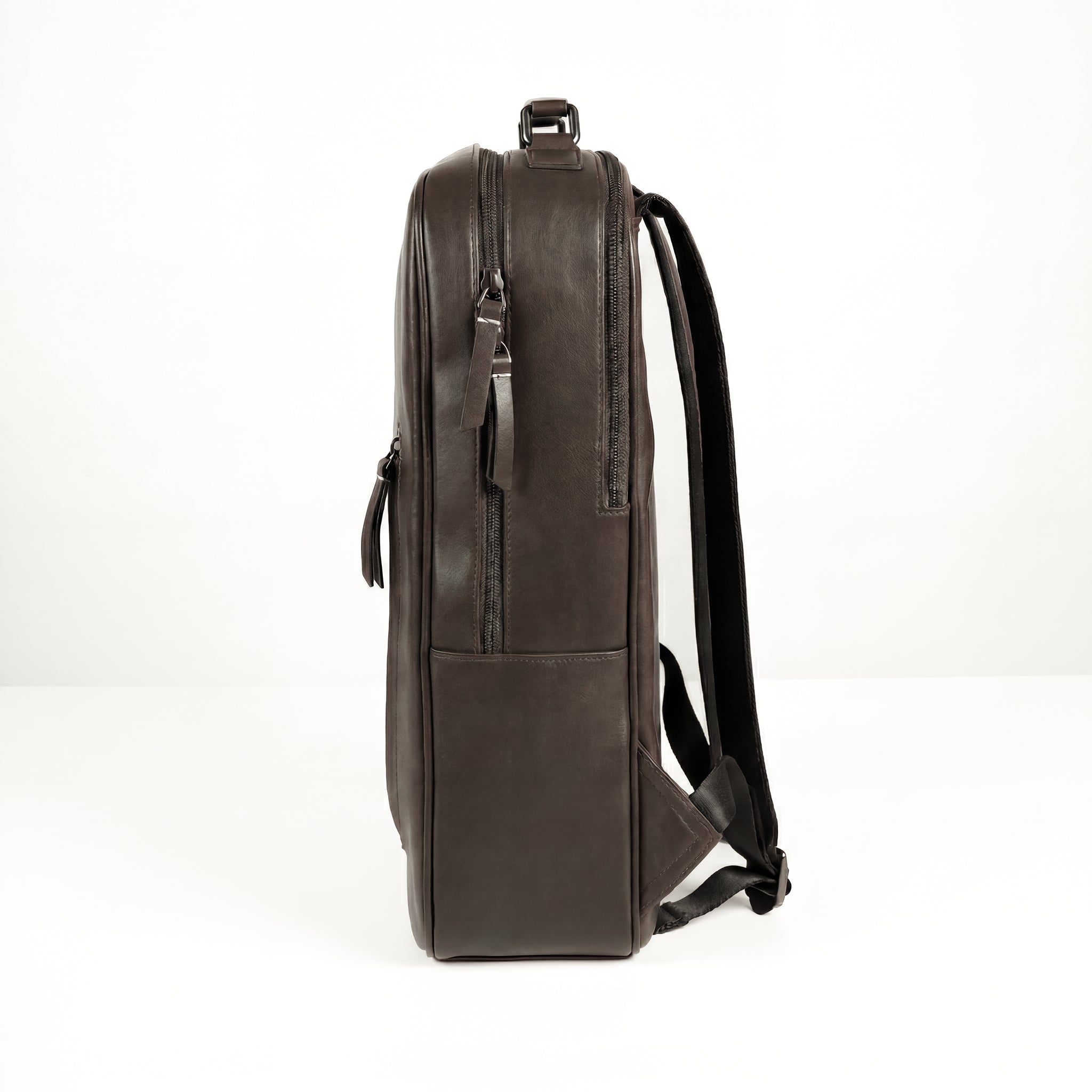 lilienthal-berlin-virtuoso-minimalist-backpack-khaki-12-l-aus-kaktusleder image 4