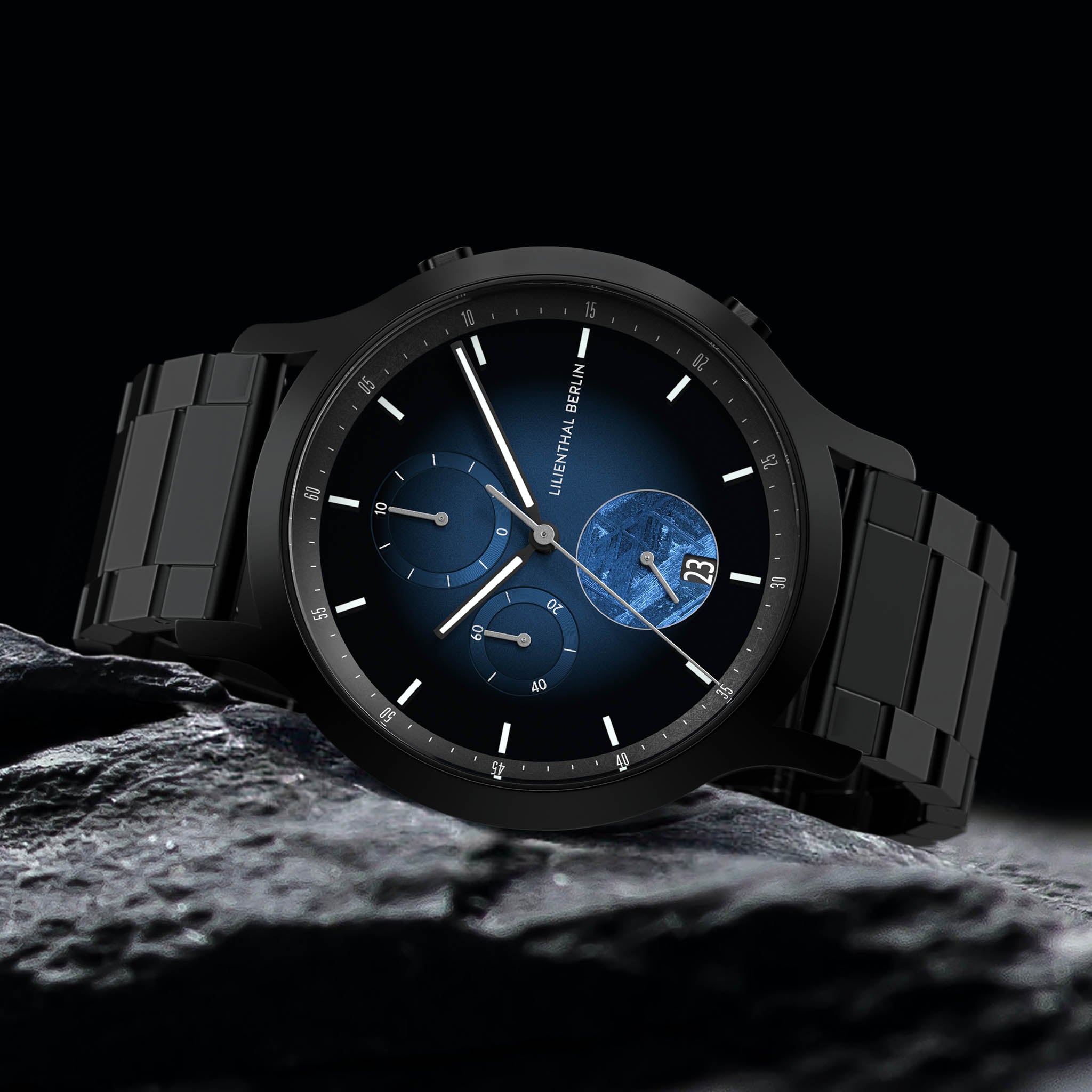 lilienthal-berlin-chronograph-meteorite-armbanduhr-blue-flare image 3