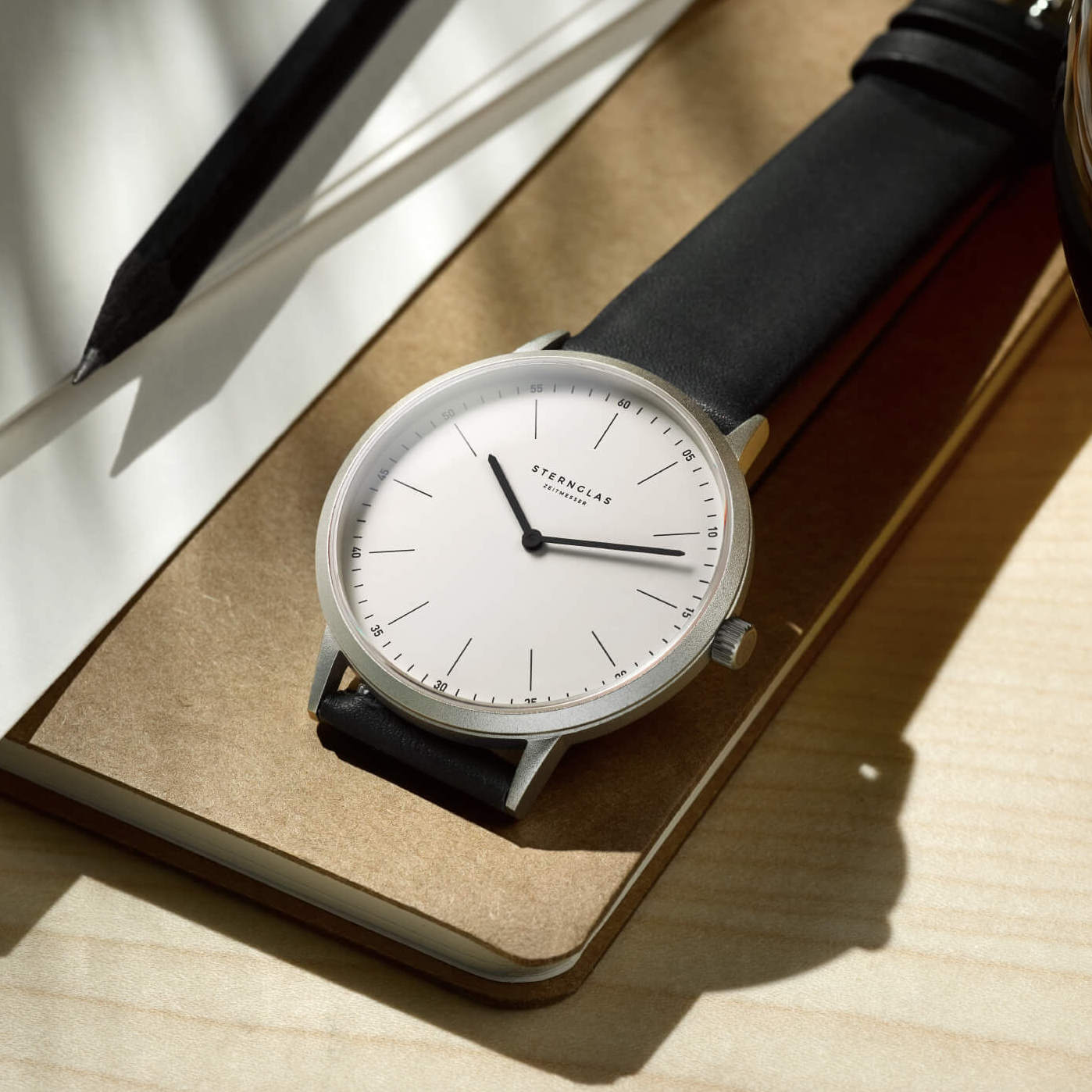 sternglas-modesto-armbanduhr-40-mm-wei-aluminium-saphirglas image 5