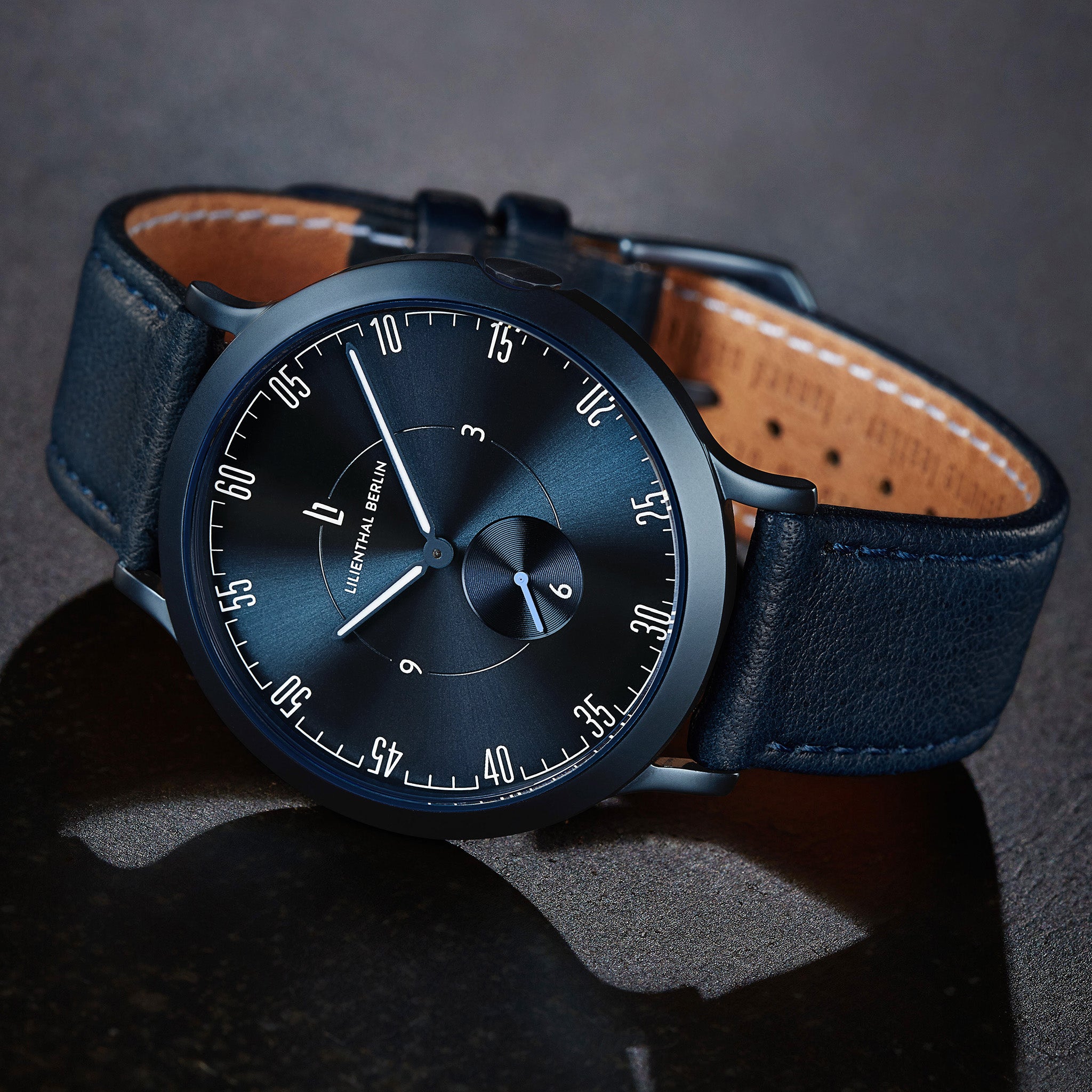 lilienthal-berlin-lilienthal-1-herrenuhr-all-blue-42-5-mm image 3