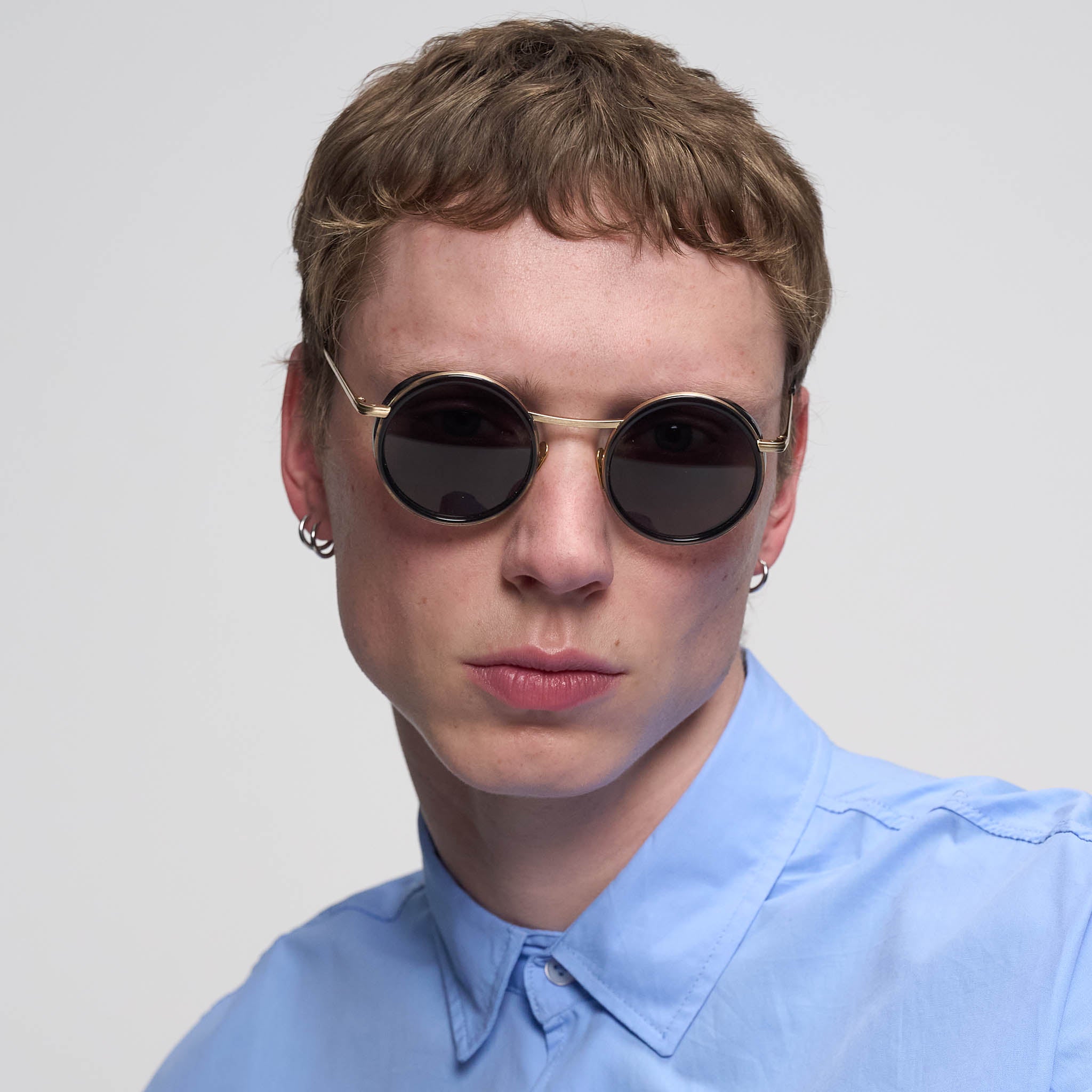 lilienthal-berlin-chillwave-sonnenbrille-brushed-gold-charcoal-gray image 8
