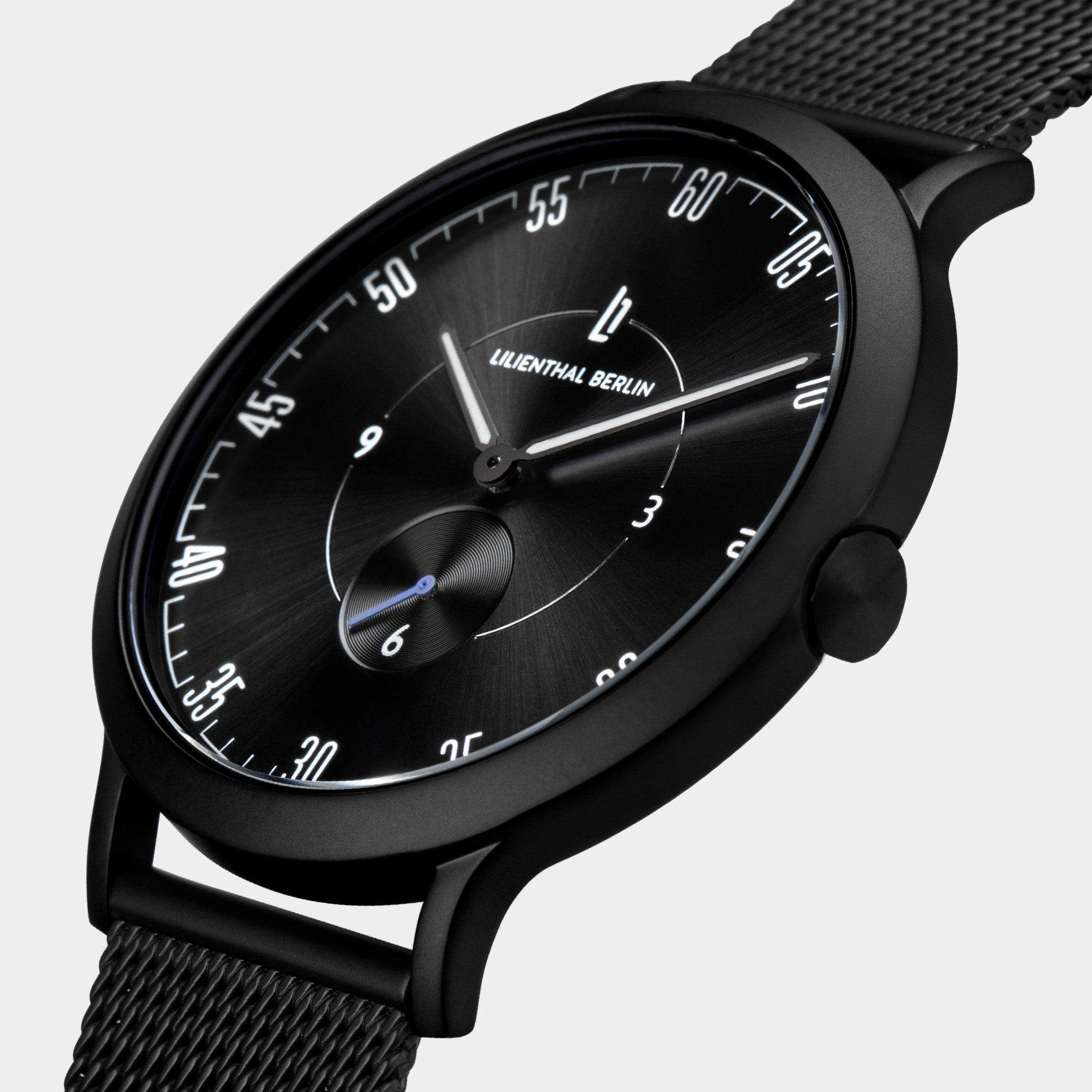 lilienthal-berlin-lilienthal-1-all-black-42-5-mm-quarzuhr-mit-mesh-wechselarmban image 2