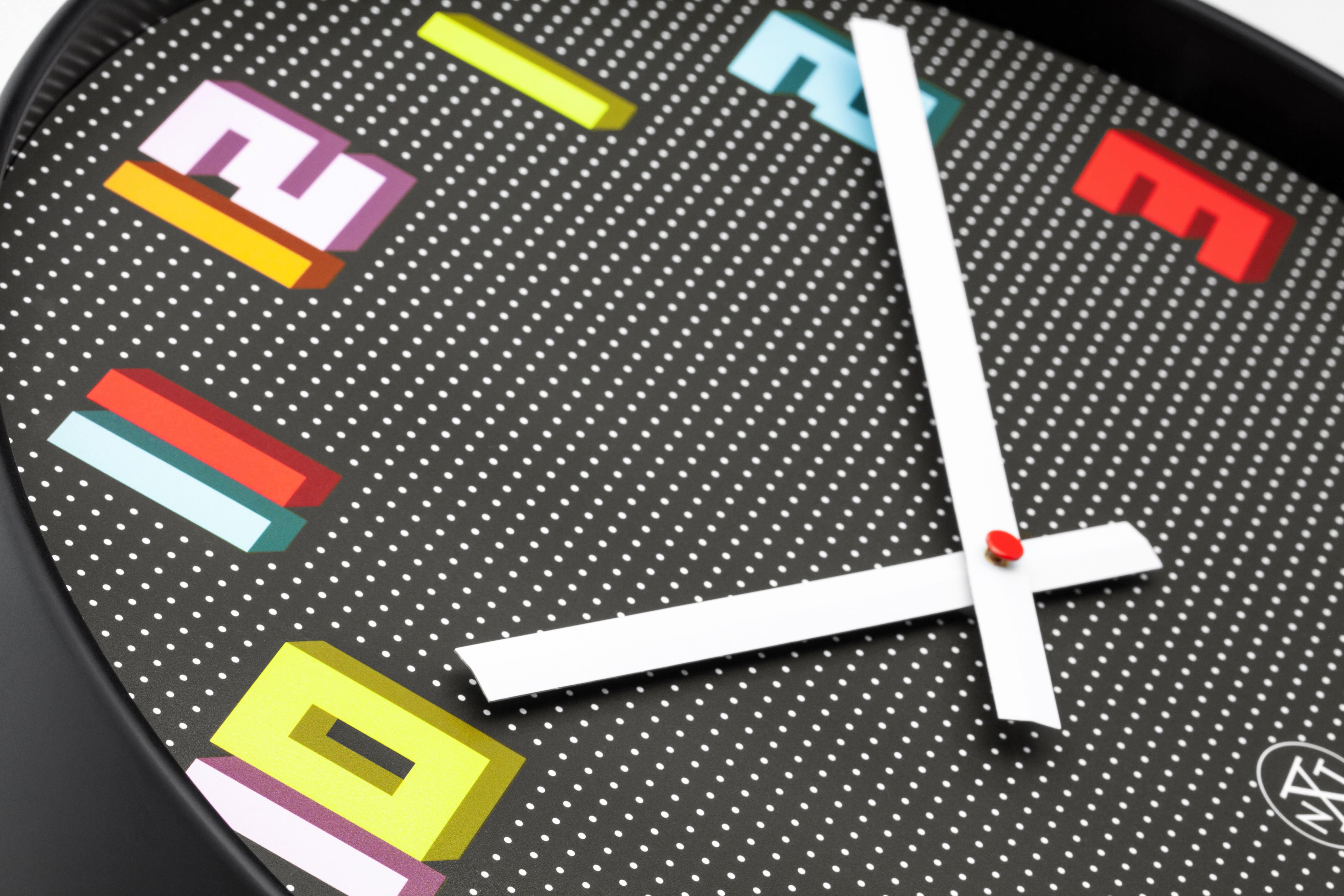 nextime-game-wanduhr-35cm-lautlos-schwarz-multicolor-abs-retro-gaming image 5