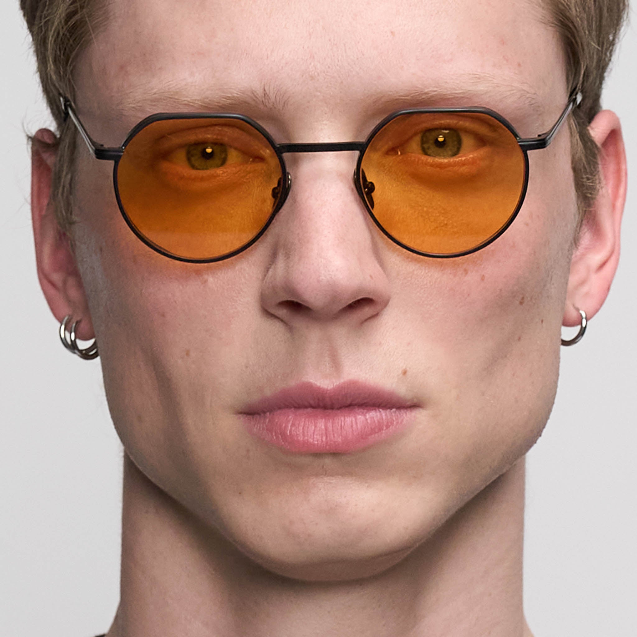 lilienthal-berlin-nu-jazz-black-orange-sonnenbrille-limited-edition image 3