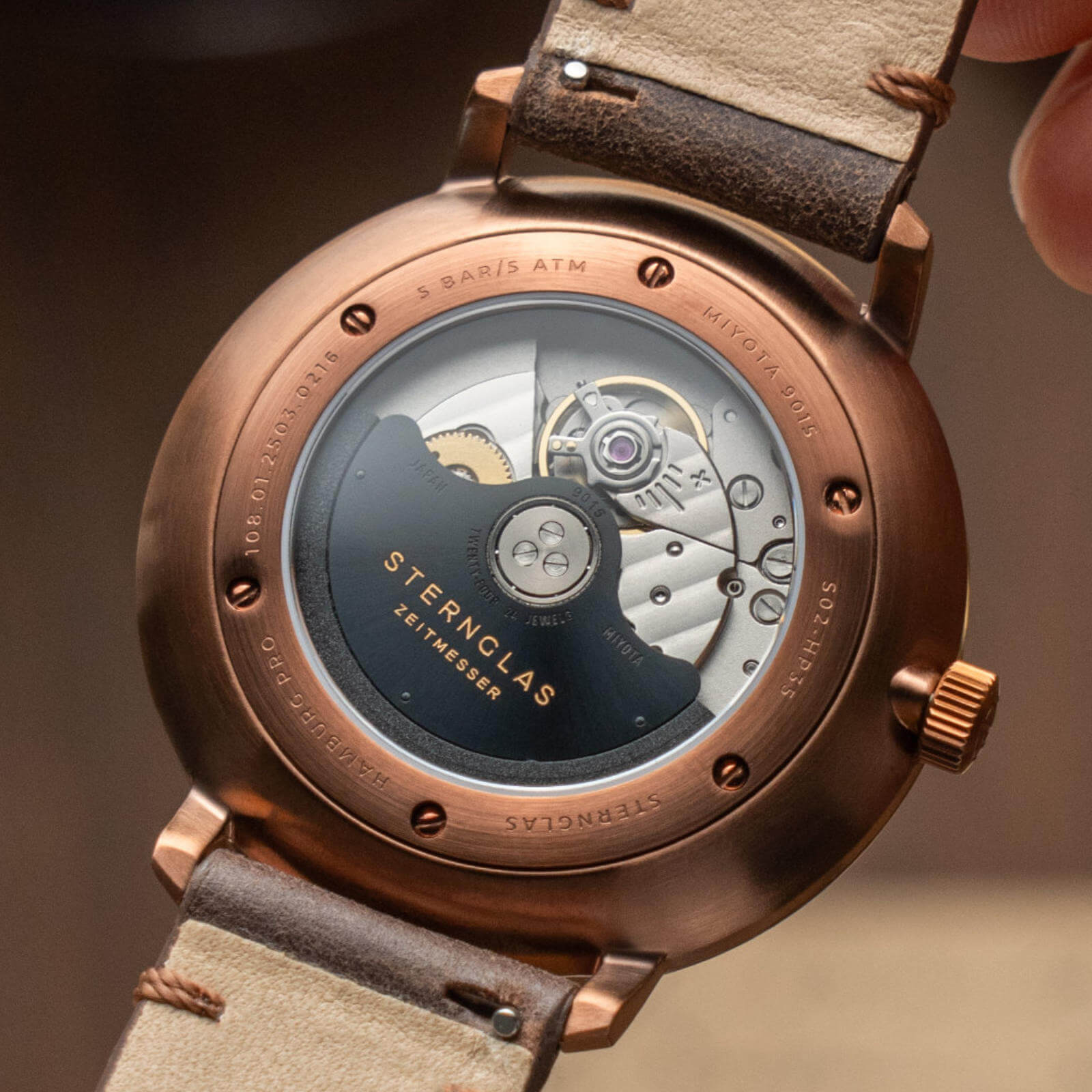 sternglas-hamburg-pro-automatik-uhr-dunkelgr-n-42-mm-leder image 8