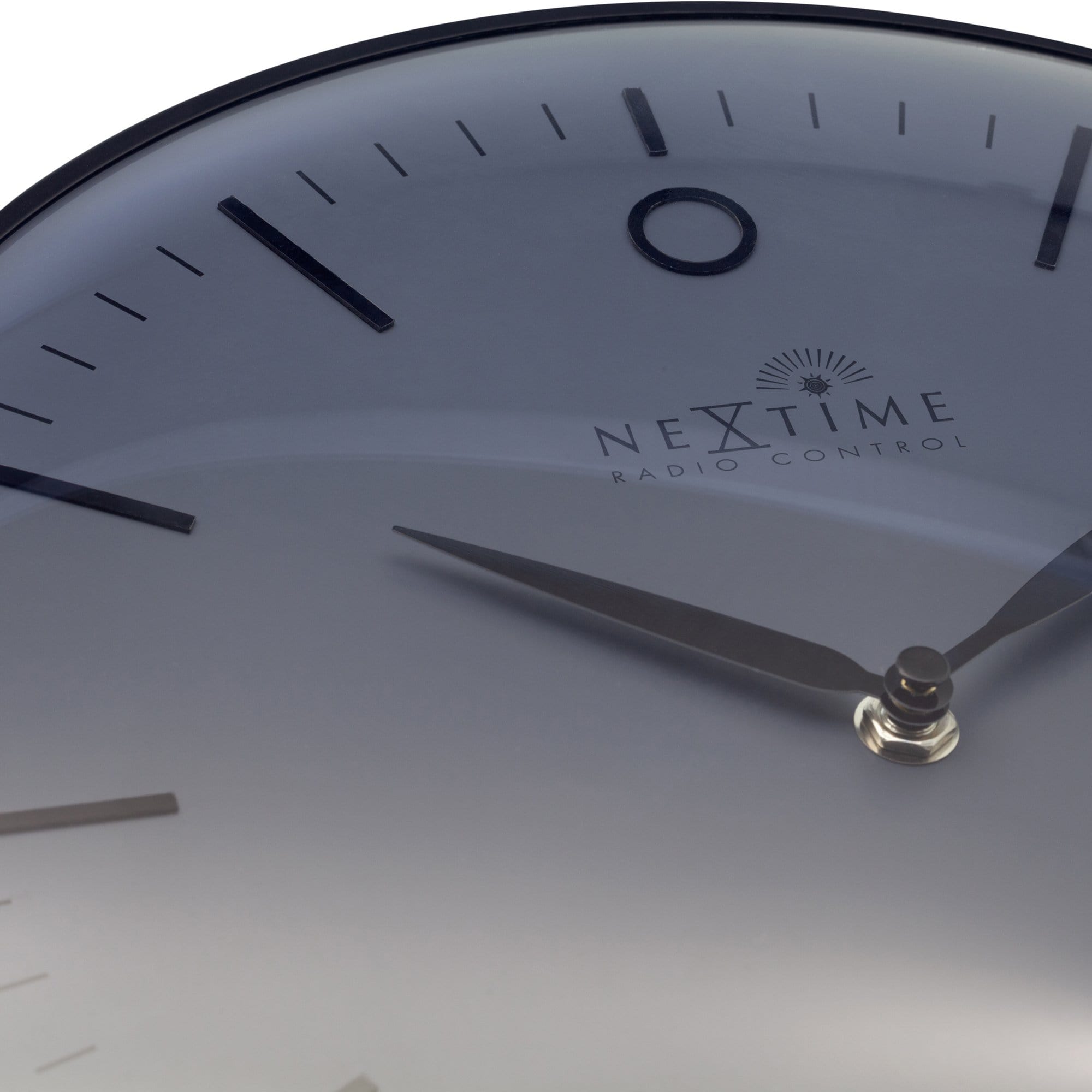 nextime-glamour-small-rcc-funk-wanduhr-30-cm-metall-mit-glas image 4