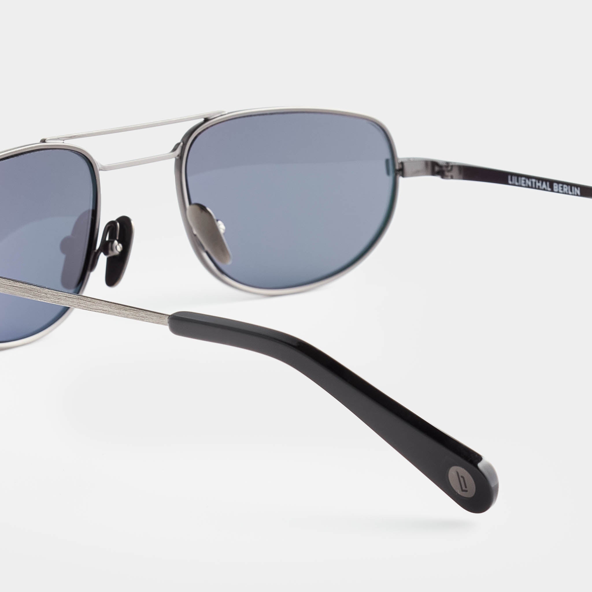 lilienthal-berlin-neo-wave-sonnenbrille-anthracite-black-gray image 6
