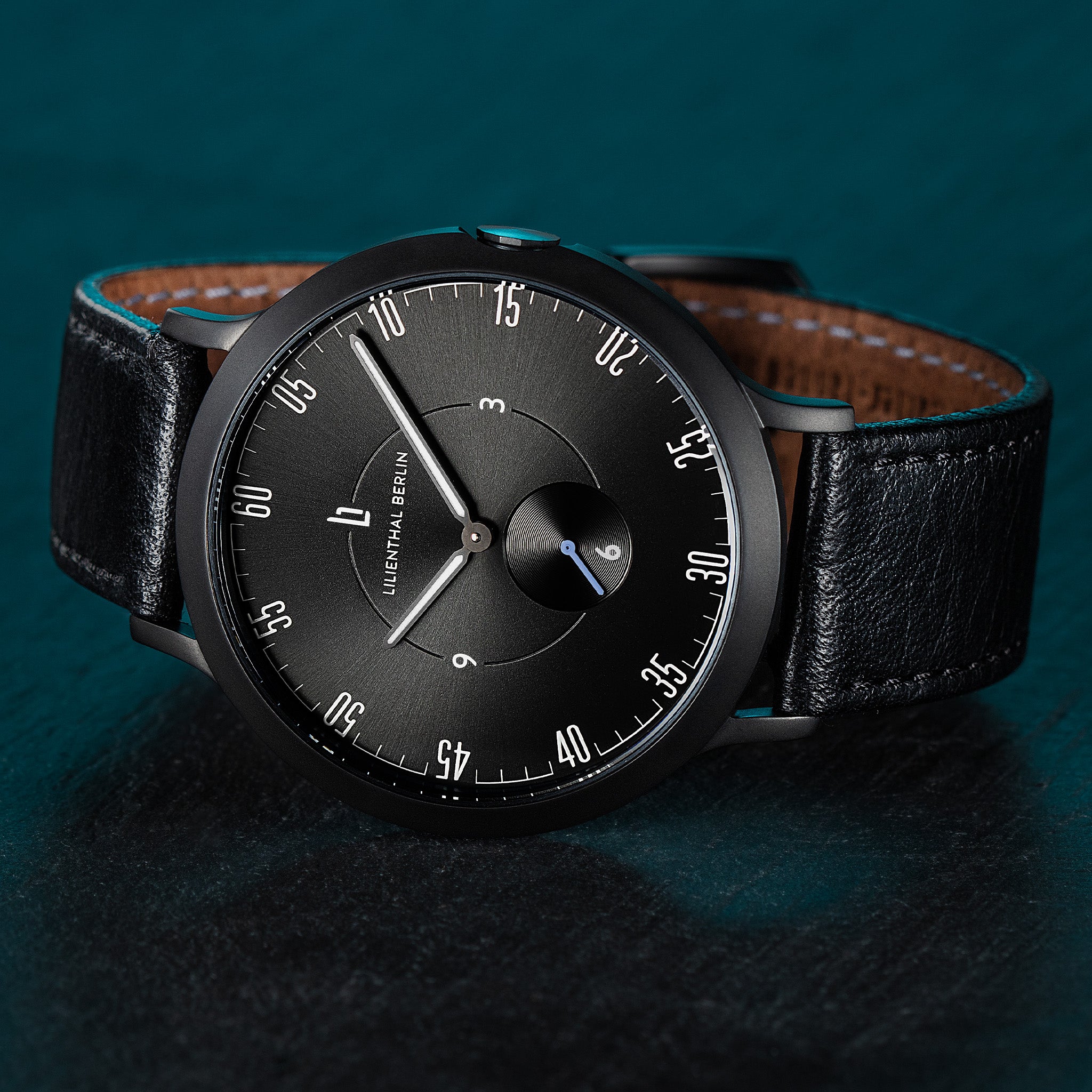 lilienthal-berlin-lilienthal-1-armbanduhr-all-black-42-5-mm image 3