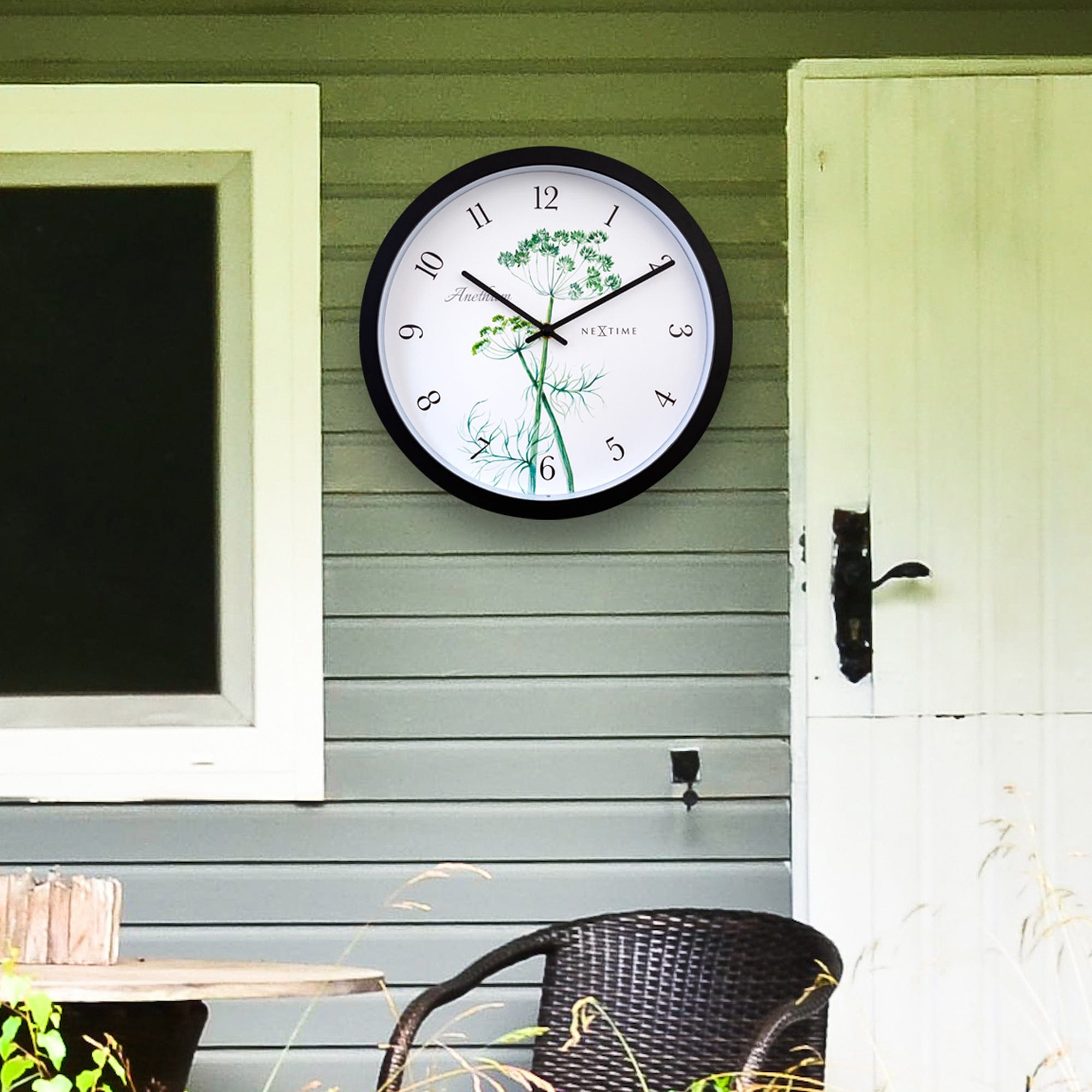 nextime-anethium-outdoor-wanduhr-30-5-cm-schwarz-wetterfest-mit-dill-aquarell image 3
