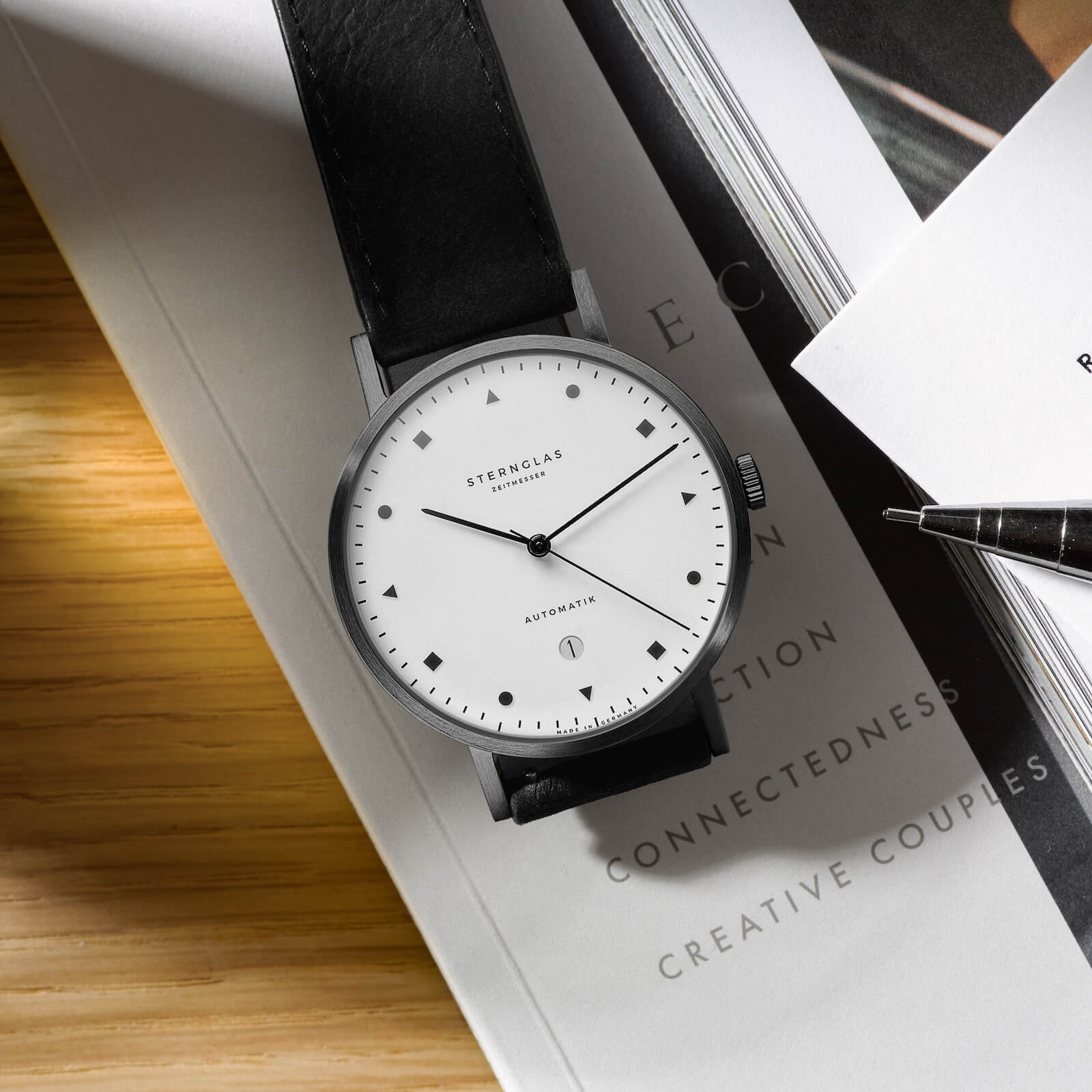 sternglas-zirkel-edition-bauhaus-automatik-40-mm-dlc-limitiert image 6