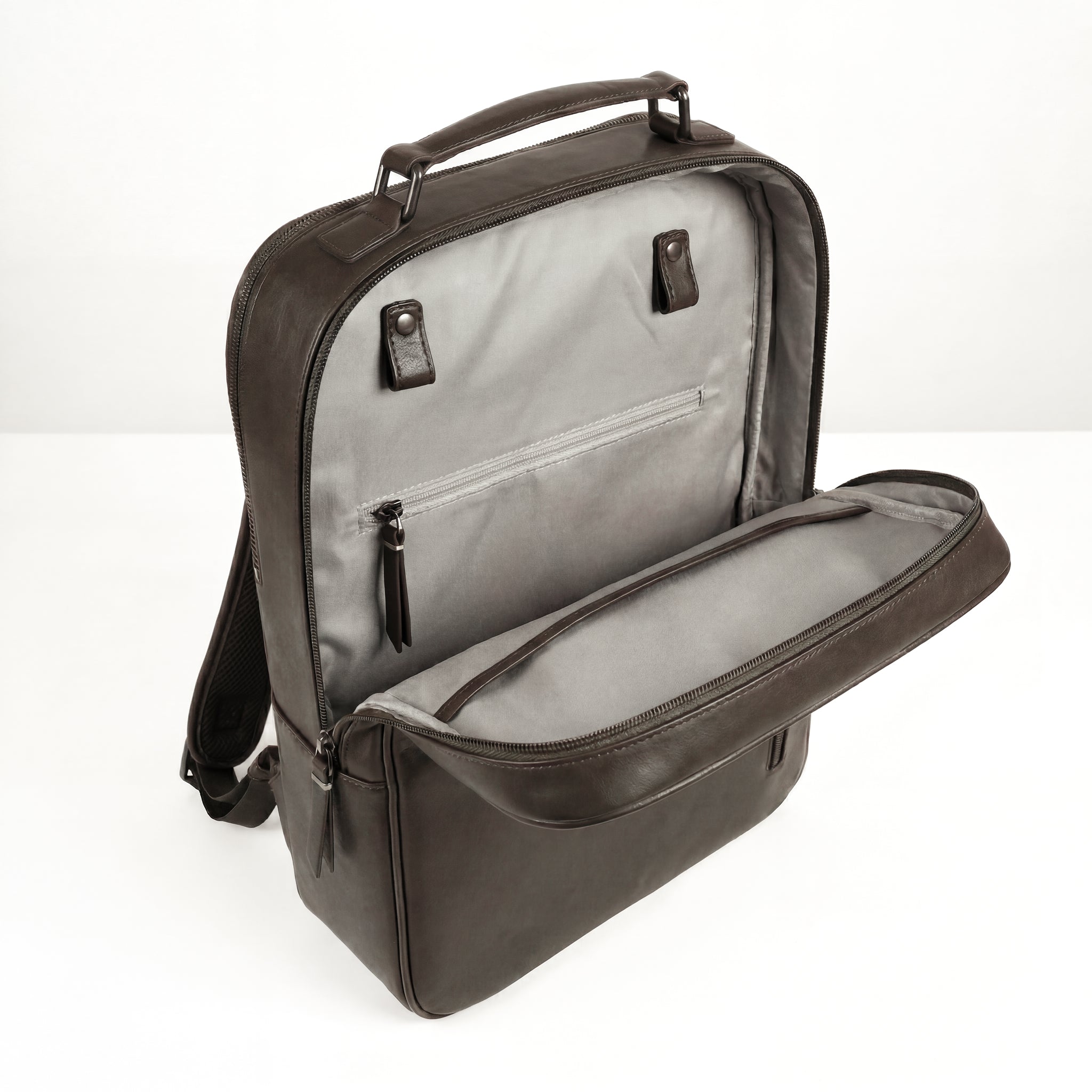 lilienthal-berlin-virtuoso-minimalist-backpack-khaki-12-l-aus-kaktusleder image 2