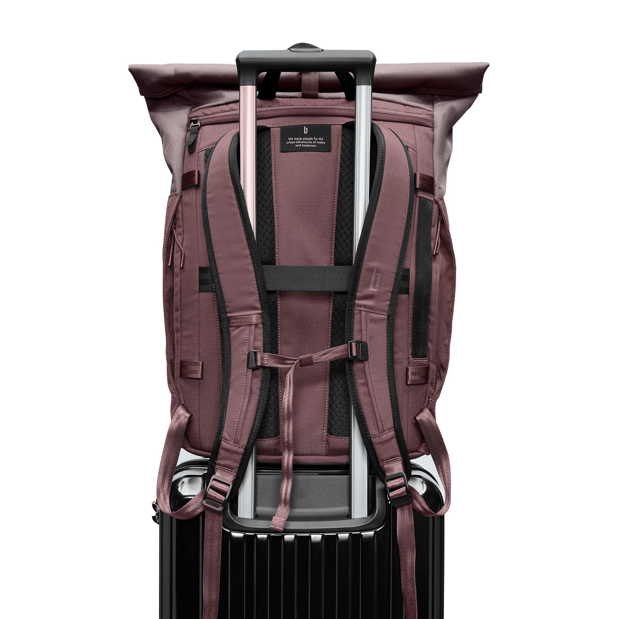 lilienthal-berlin-urbaneer-rolltop-aubergine-rucksack-24-29-l image 7
