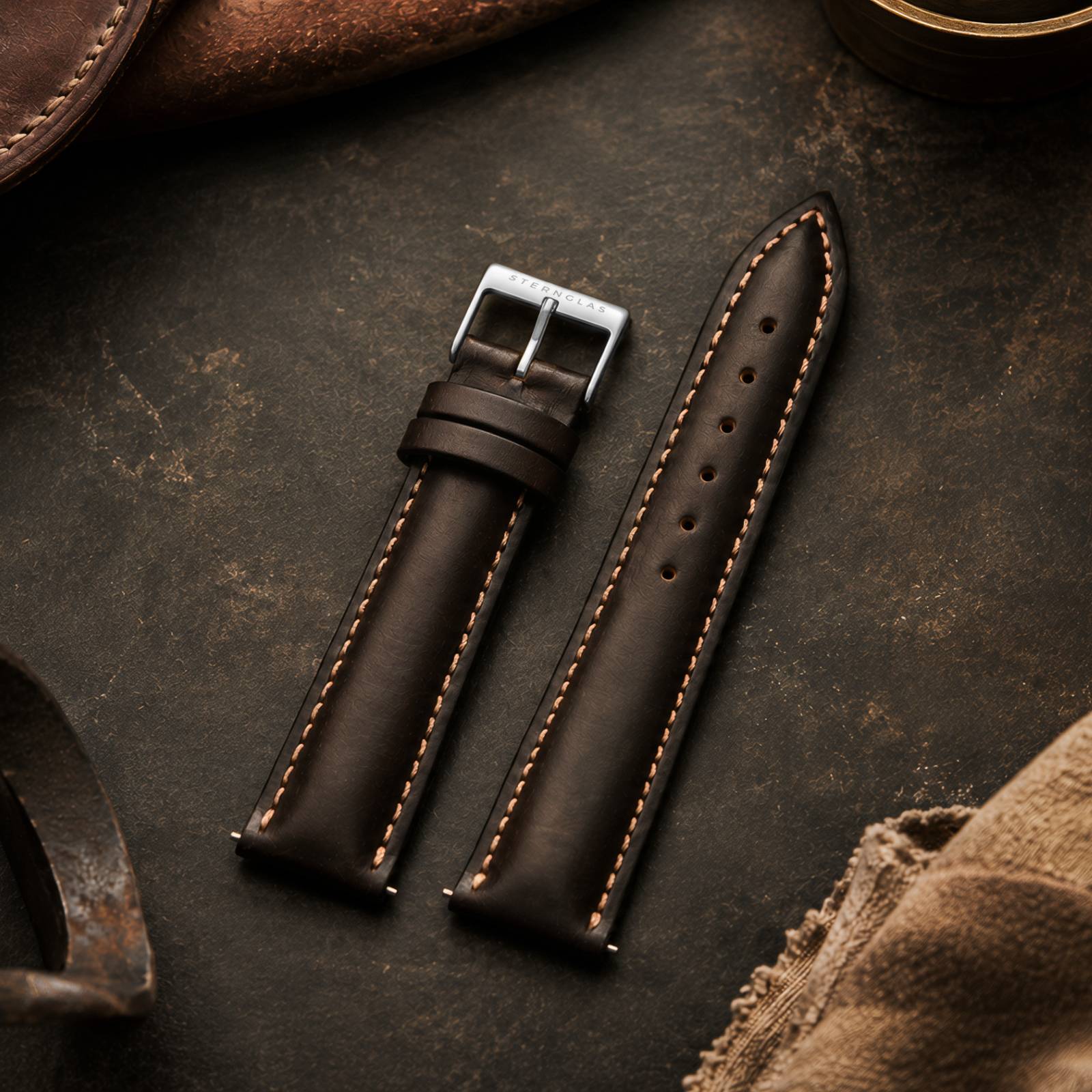 sternglas-bridle-20-dunkelbraun-lederarmband-20-mm-englisches-bridle-leder image 5