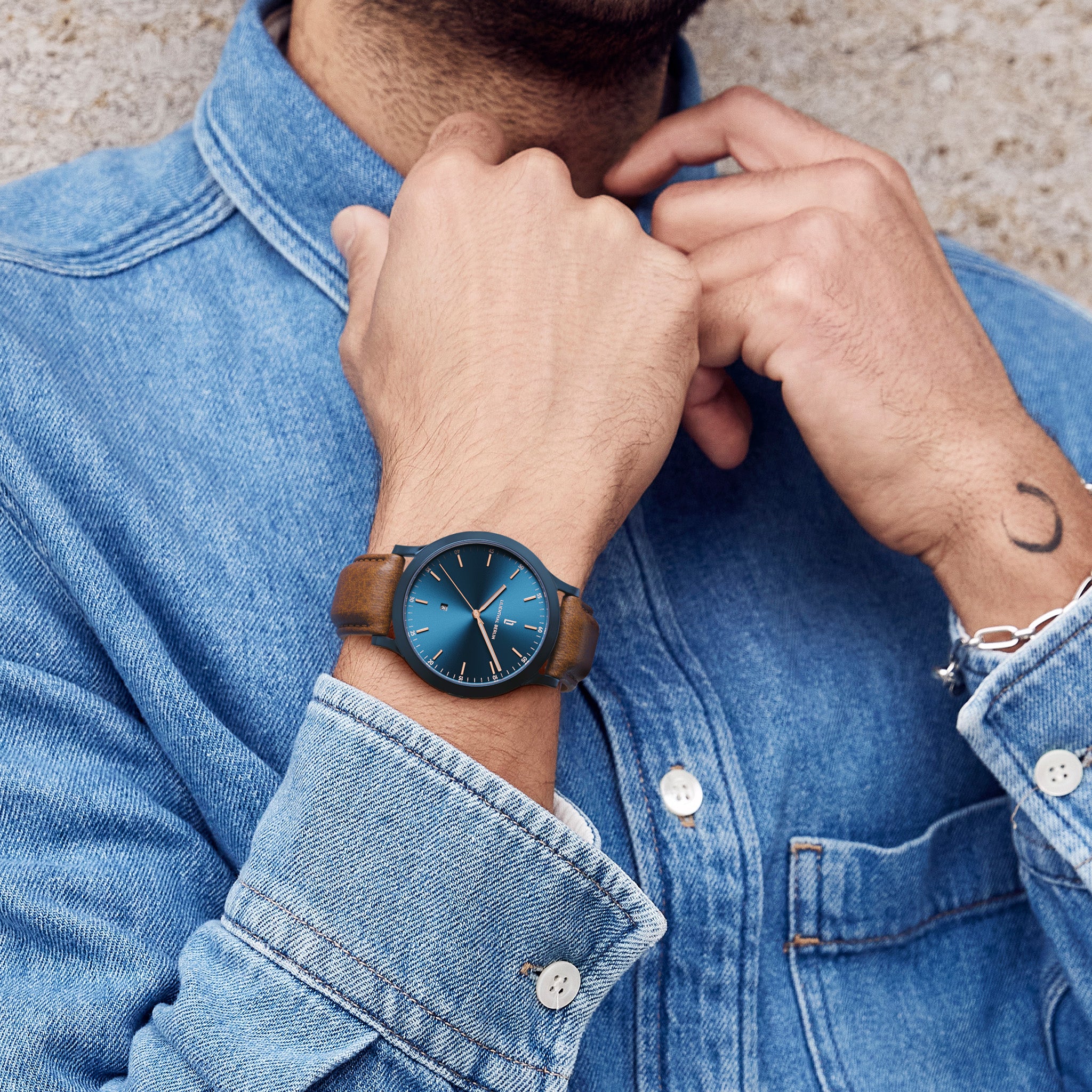 lilienthal-berlin-huxley-herrenuhr-blue-rose-gold-40-mm image 8