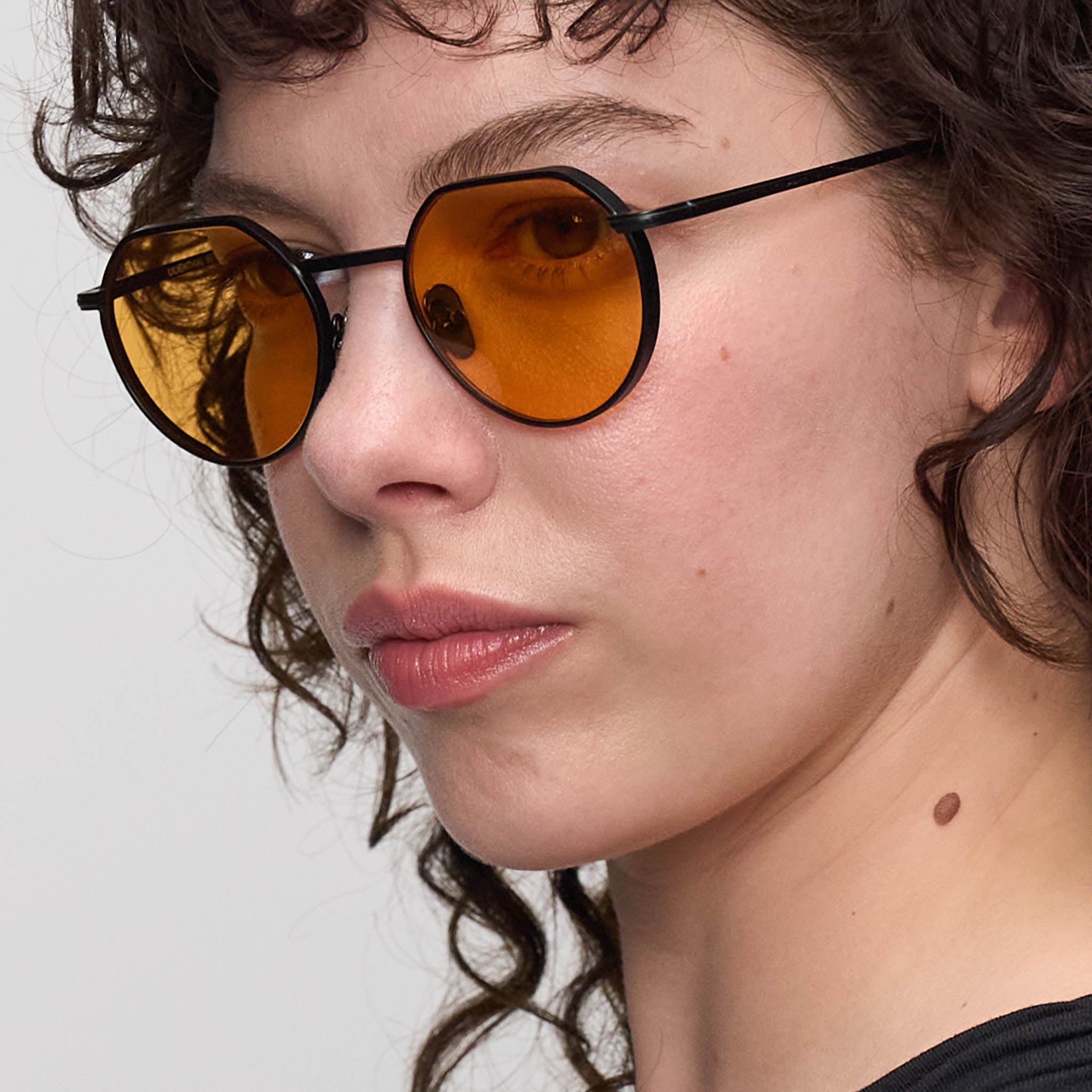 lilienthal-berlin-nu-jazz-black-orange-sonnenbrille-limited-edition image 4