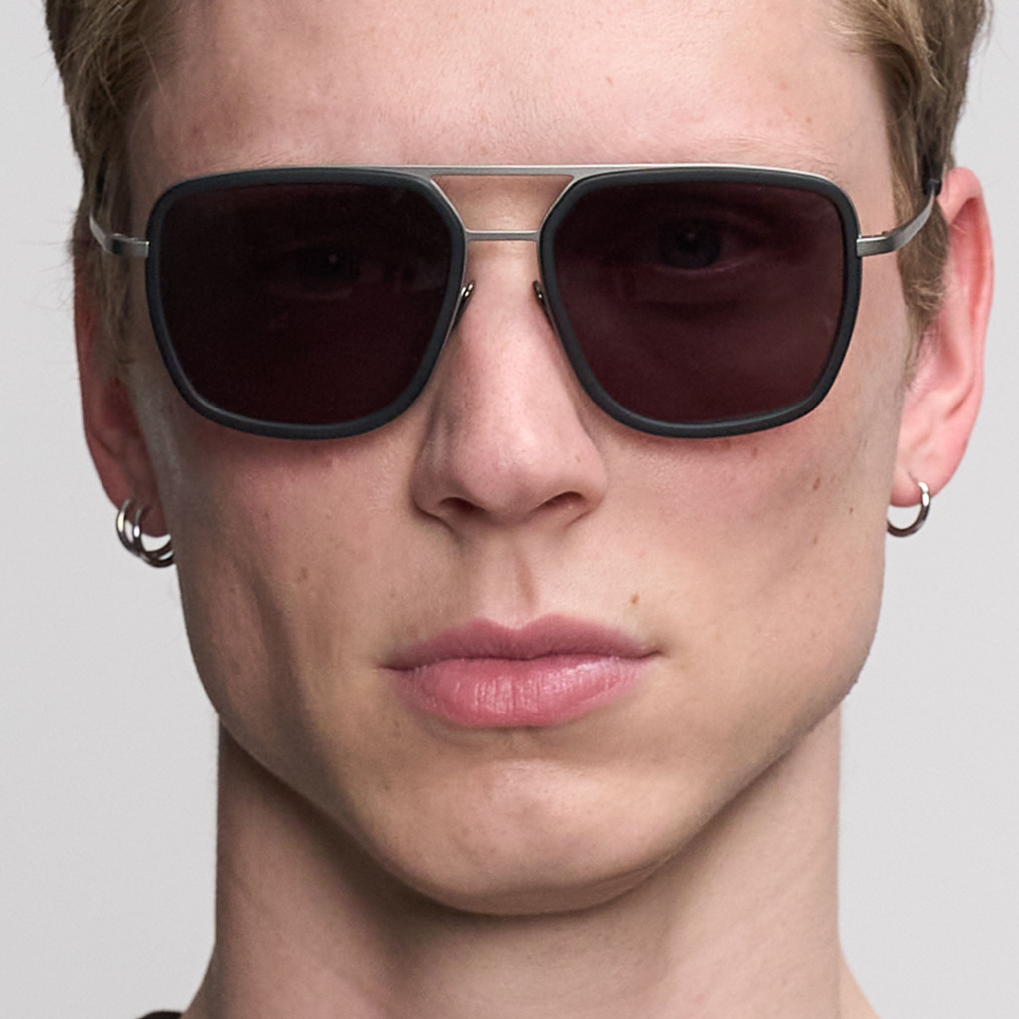 lilienthal-berlin-aero-funk-sonnenbrille-anthracite-black-gray image 3