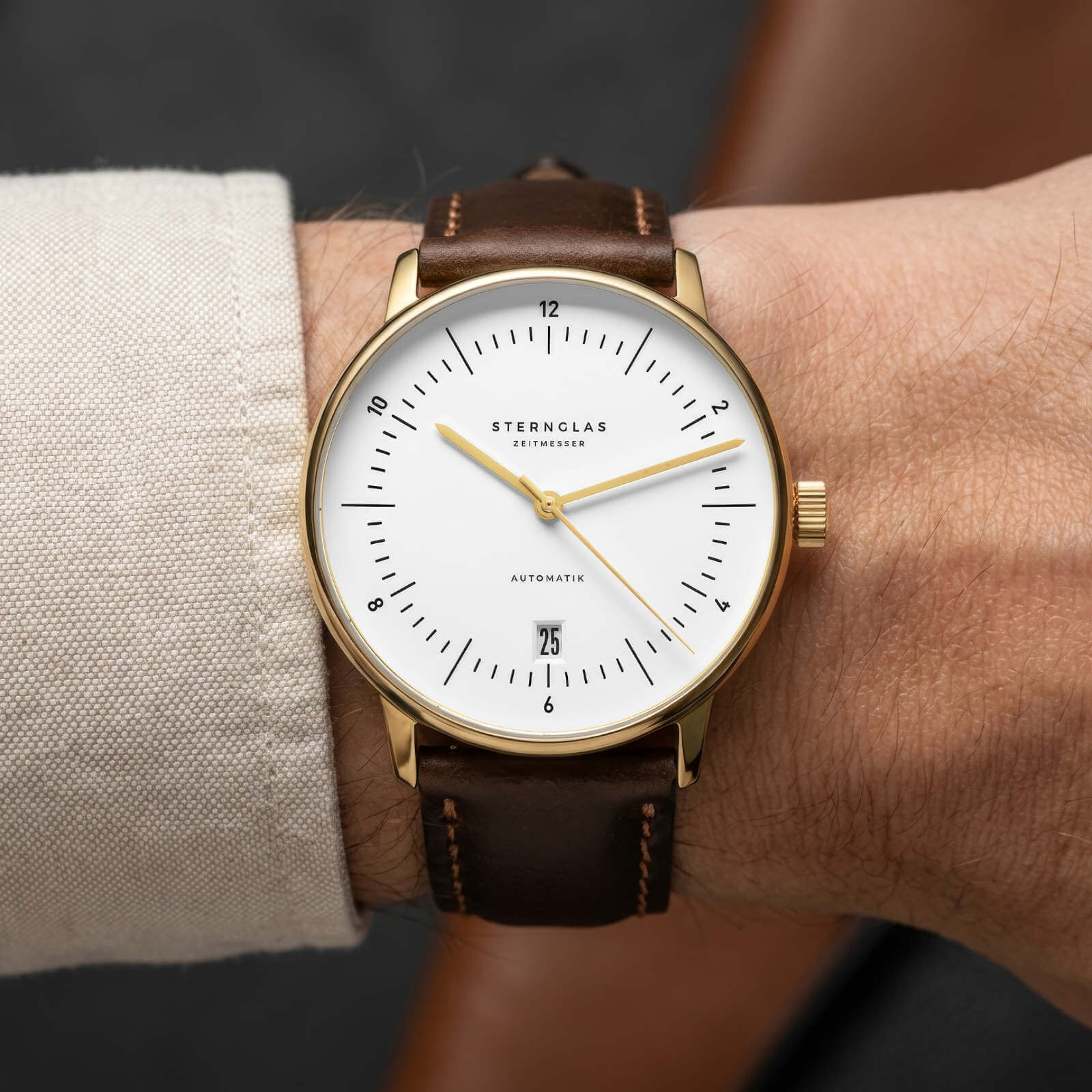 sternglas-naos-automatik-edition-heritage-herrenuhr-38-mm-gold image 2