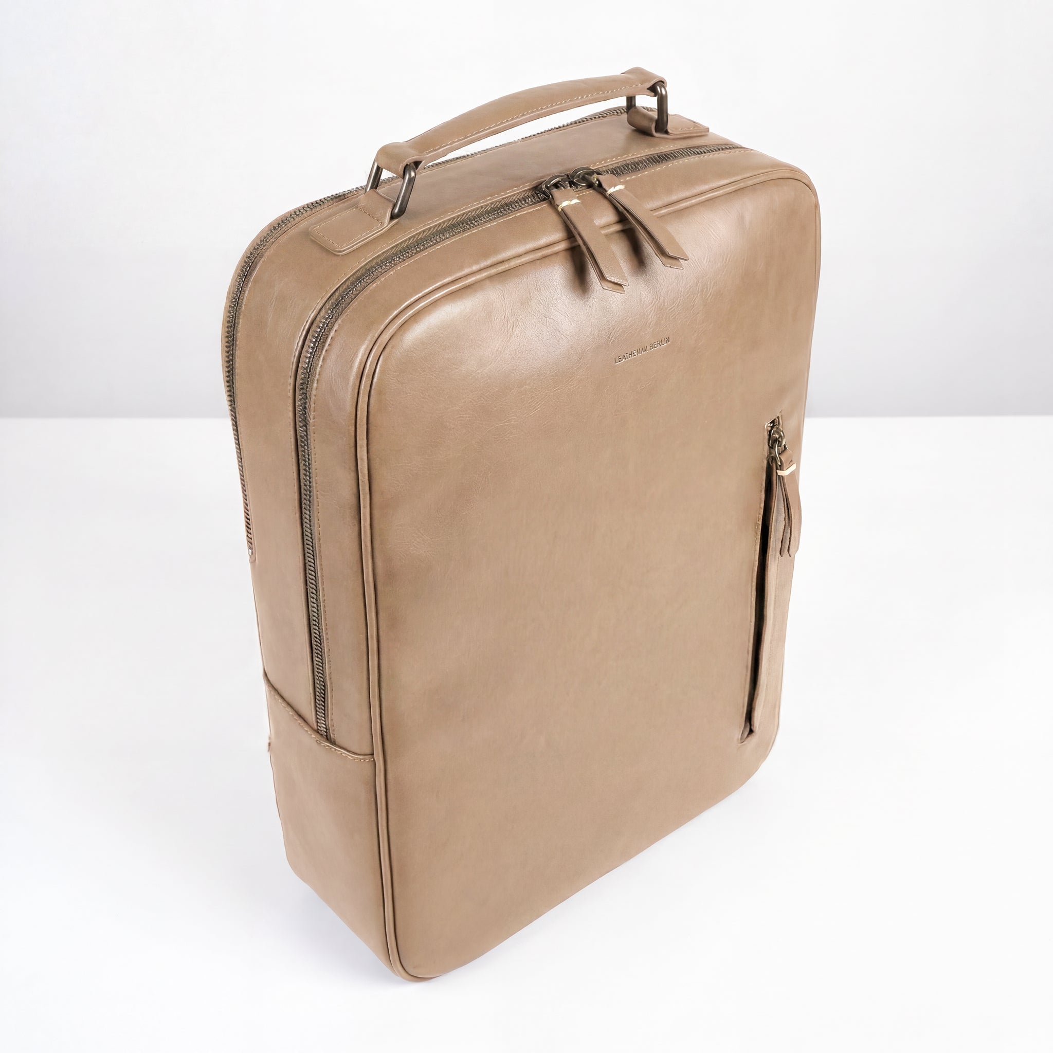 lilienthal-berlin-virtuoso-minimalist-rucksack-12l-sand-kaktusleder image 6