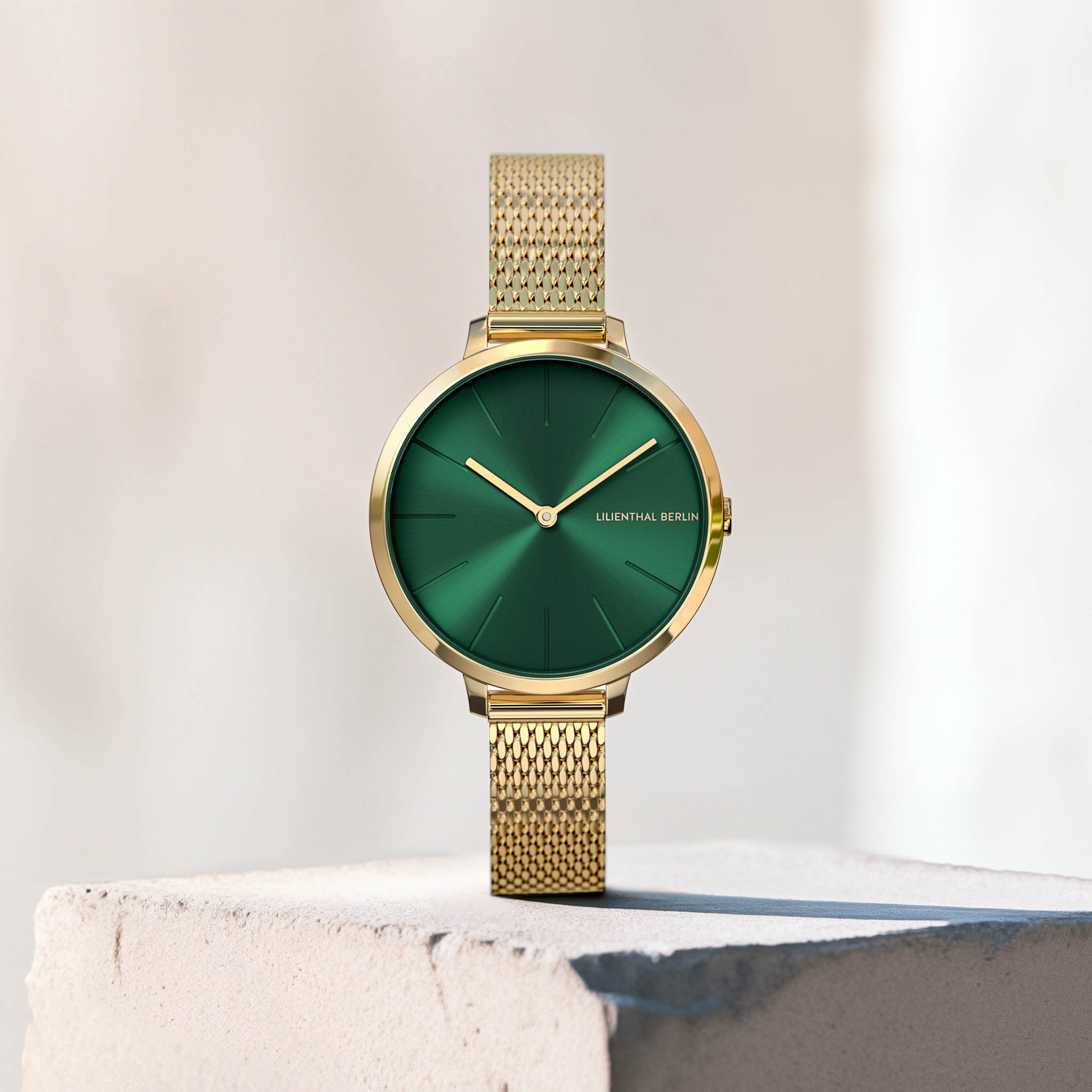lilienthal-berlin-rosalux-gold-emerald-green-damenarmbanduhr-30-mm image 3