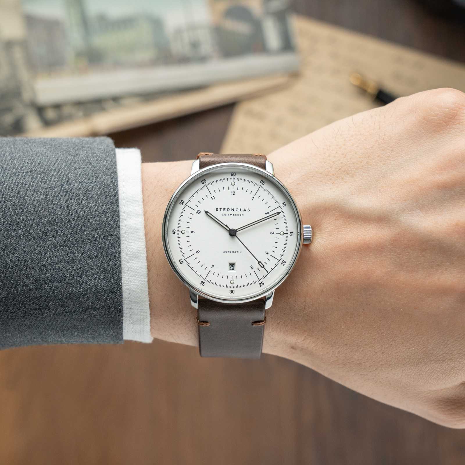 sternglas-hamburg-automatik-uhr-42-mm-silber image 2