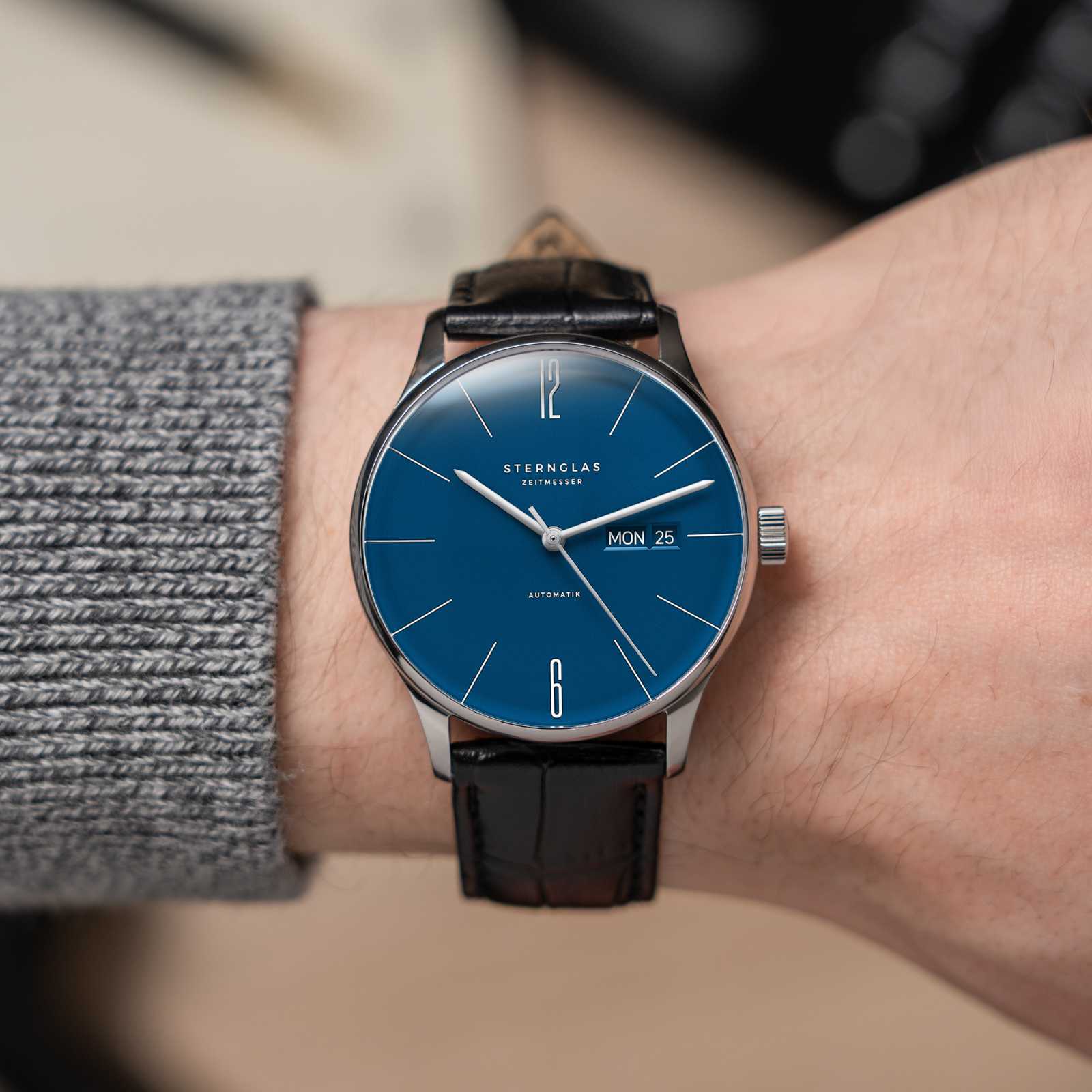 sternglas-berlin-automatik-herrenuhr-mitternachtsblau-38-mm image 2