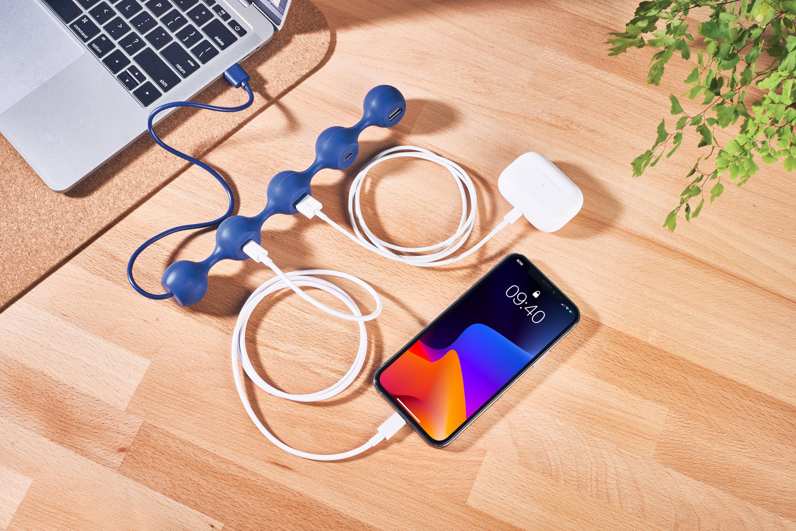 lexon-peas-hub-4-in-1-usb-c-adapter-schwarz image 6