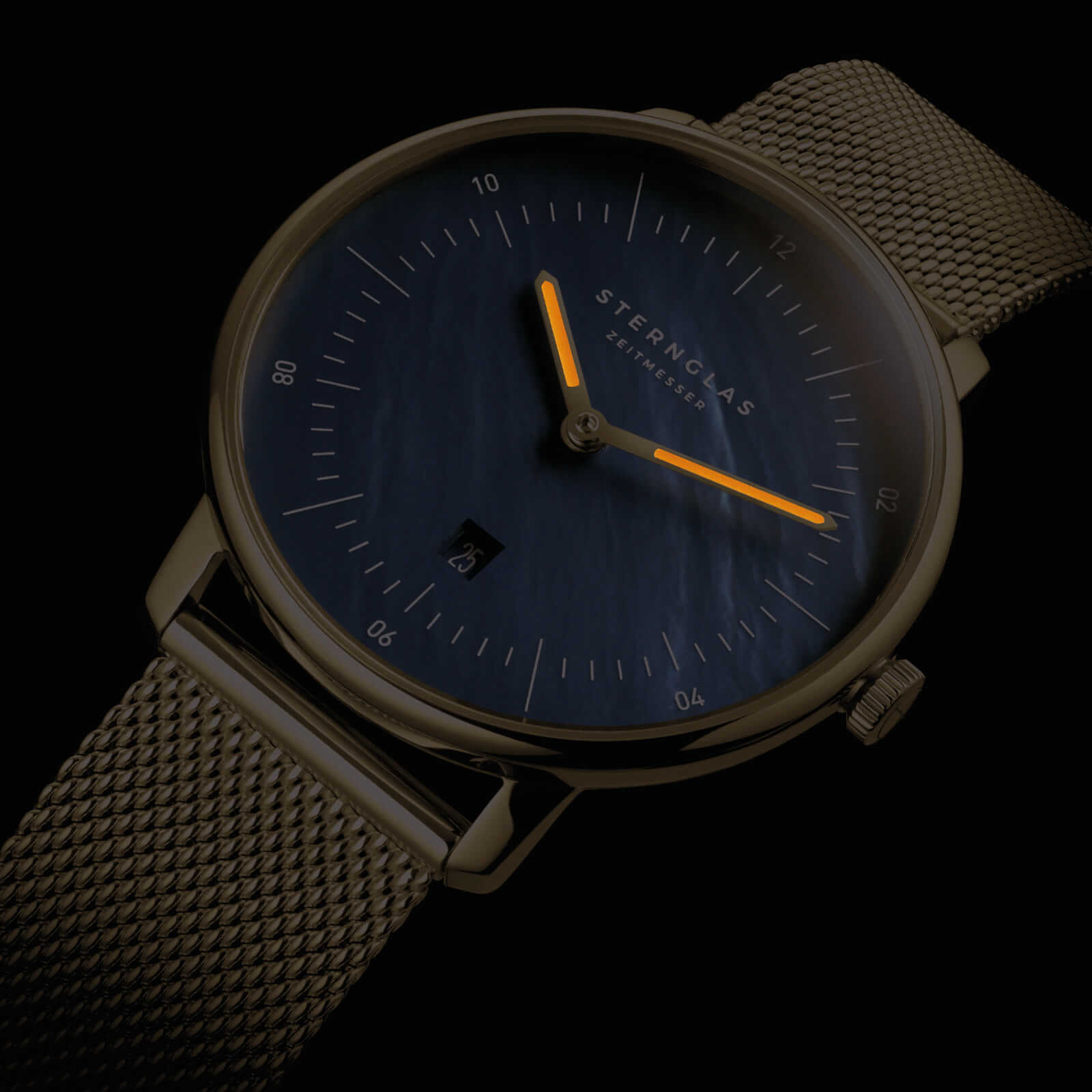 sternglas-naos-xs-edition-perlmutt-dunkelblau-33-mm-damenuhr-leder-gold image 6