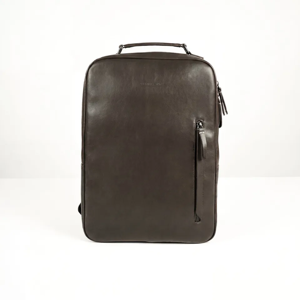 lilienthal-berlin-virtuoso-minimalist-backpack-khaki-12-l-aus-kaktusleder image 1