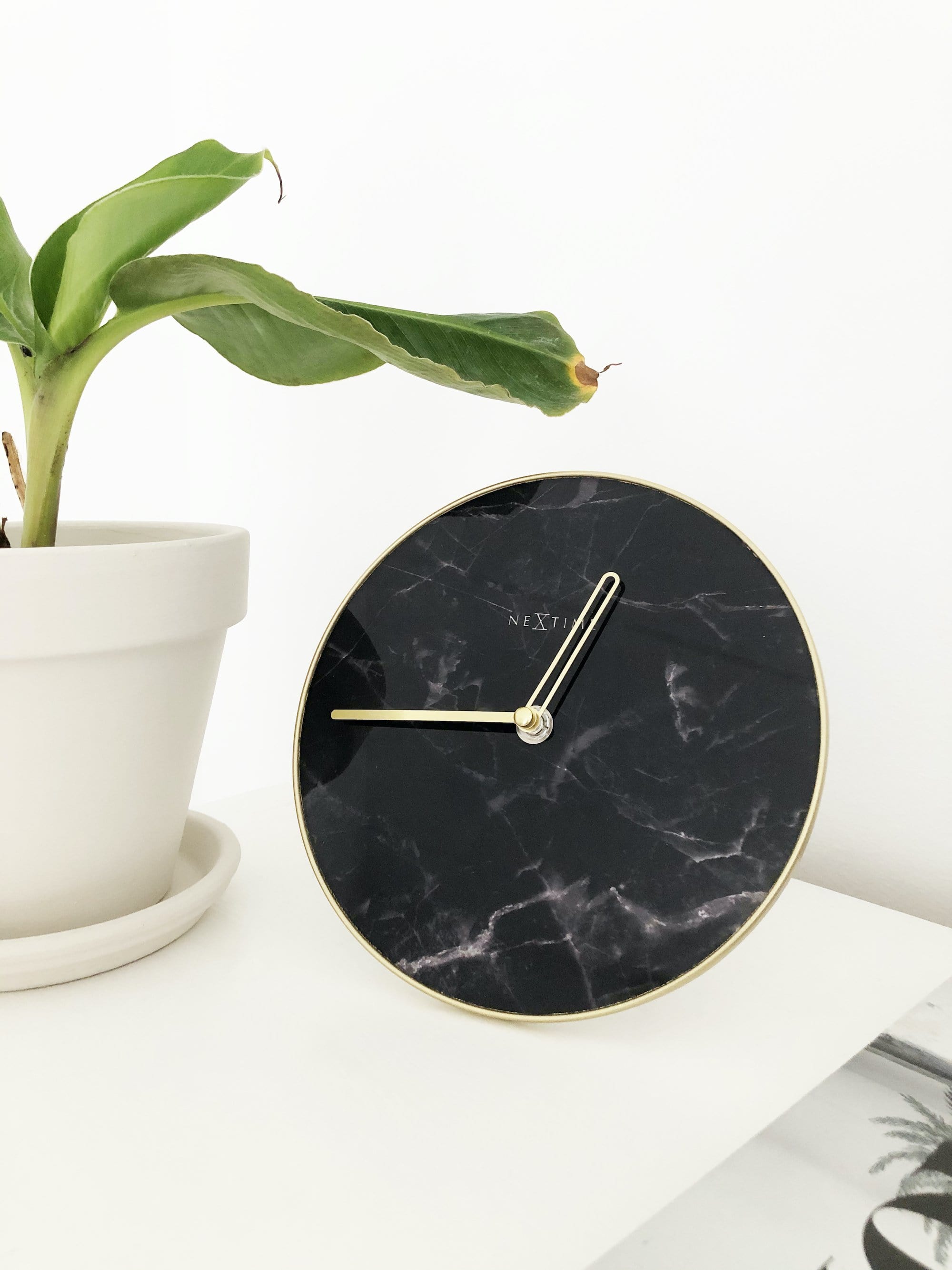 nextime-marble-table-tischuhr-20cm-glas-schwarz-marmor-gold image 6