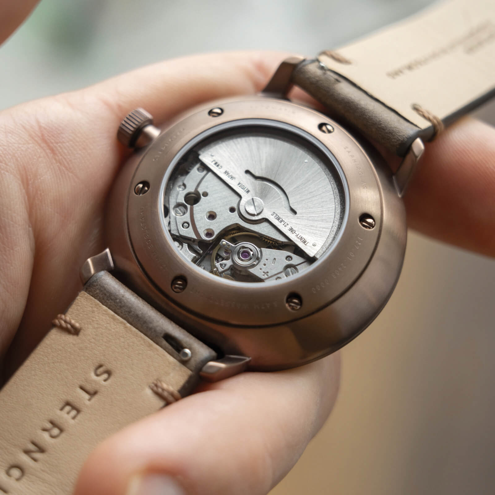 sternglas-naos-xl-automatik-alabaster-bronze-42-mm-automatikuhr-in-bronze-optik image 4