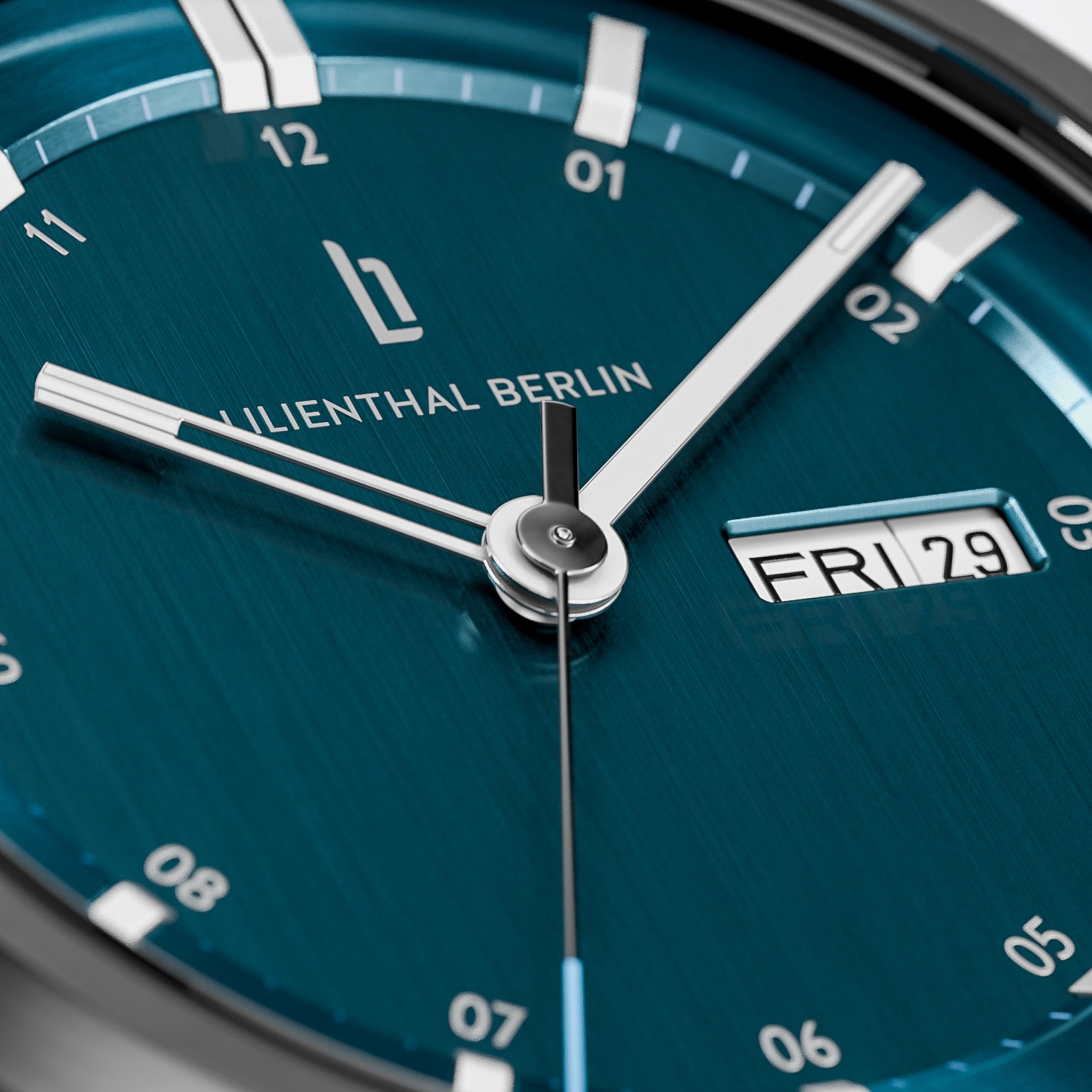 lilienthal-berlin-neolux-day-date-automatik-uhr-dark-silver-blue image 4