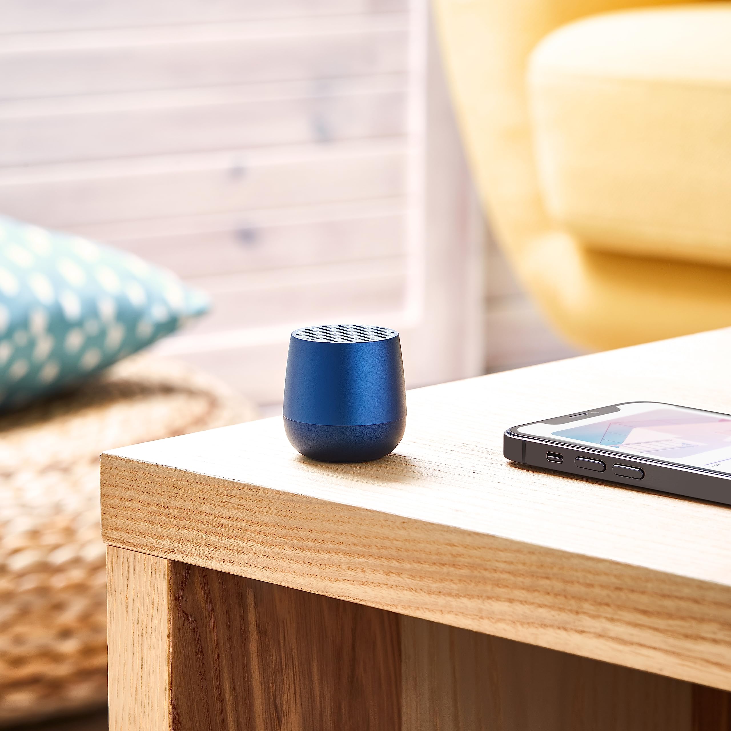lexon-mino-bluetooth-lautsprecher-mini-3w-dunkelblau image 2