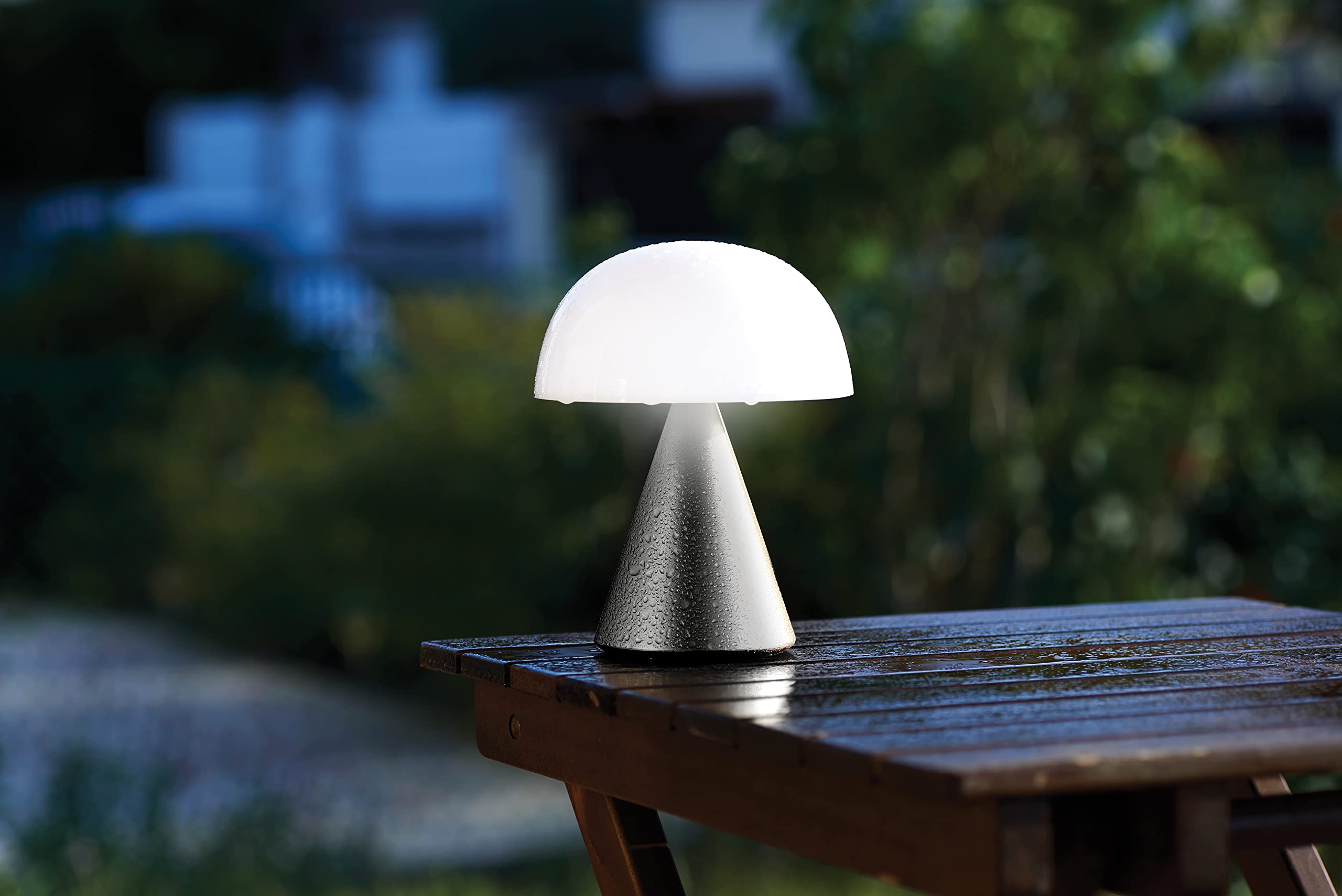 lexon-mina-l-led-tischleuchte-aluminium-9-farben-24h-akku image 8