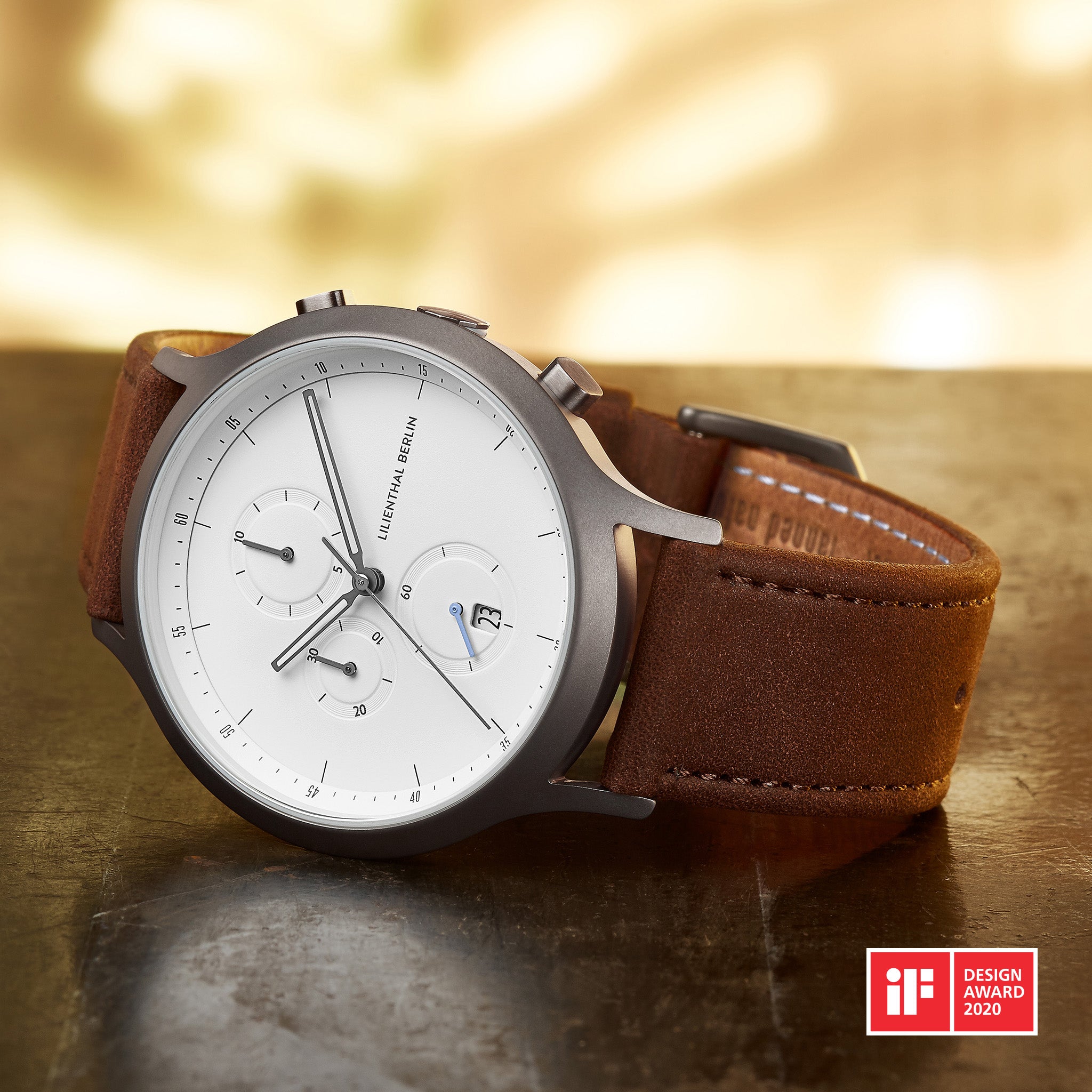 lilienthal-berlin-chronograph-dark-silver-white-mit-lederarmband-2 image 3