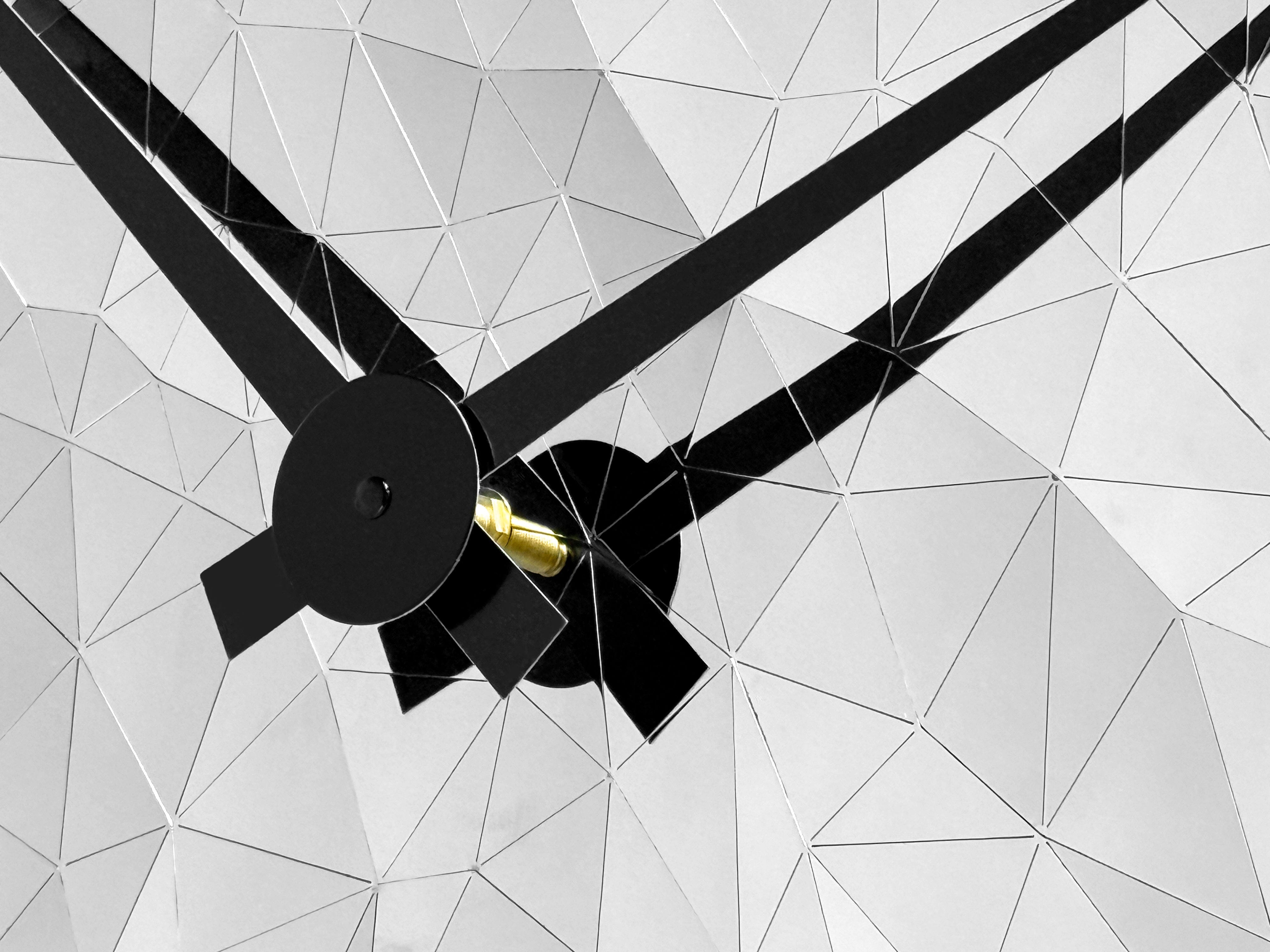 nextime-fragments-wanduhr-analog-80-cm-edelstahl-lautlos image 6