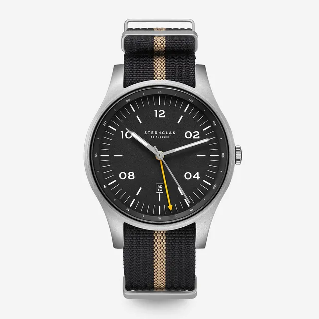 sternglas-taiga-gmt-field-schwarz-herrenuhr image 1